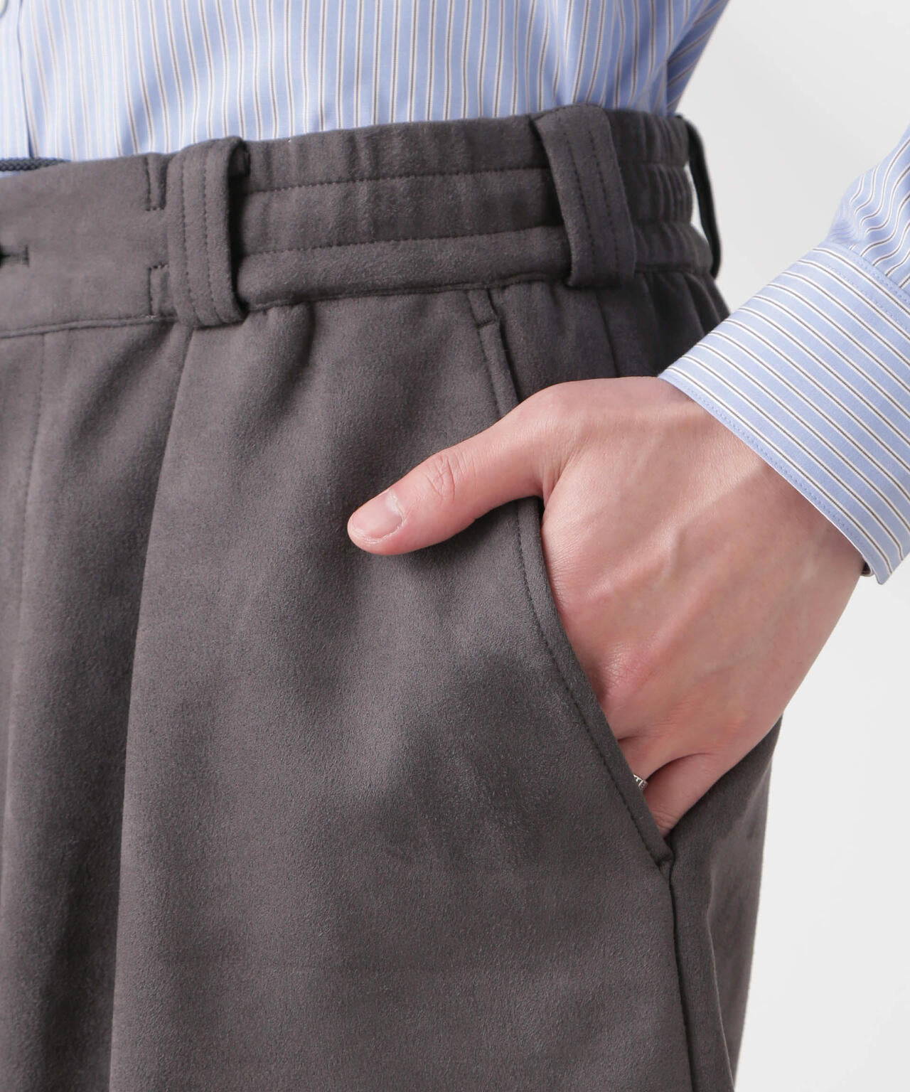 フェイクスエード イージーショートパンツ 6685128207