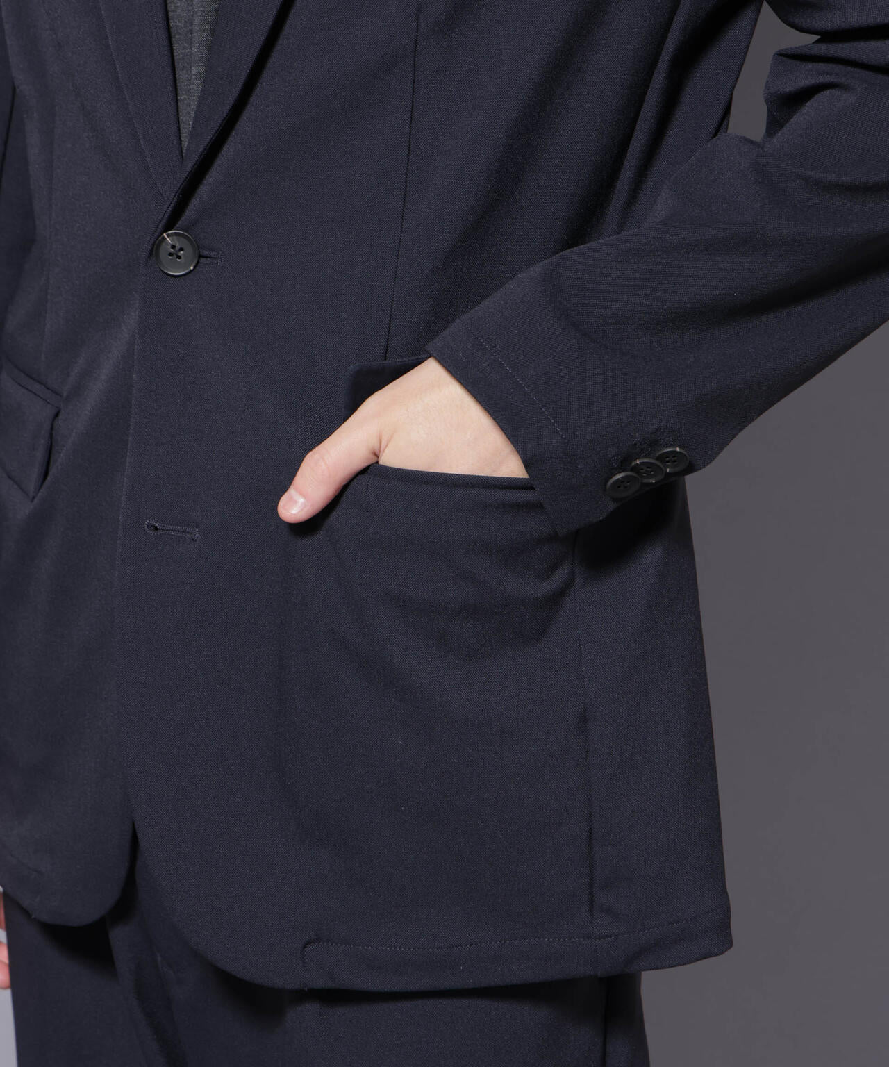 【大人気セットアップ】「Damerino」 ナイロンストレッチトリコットセットアップ 6685218203