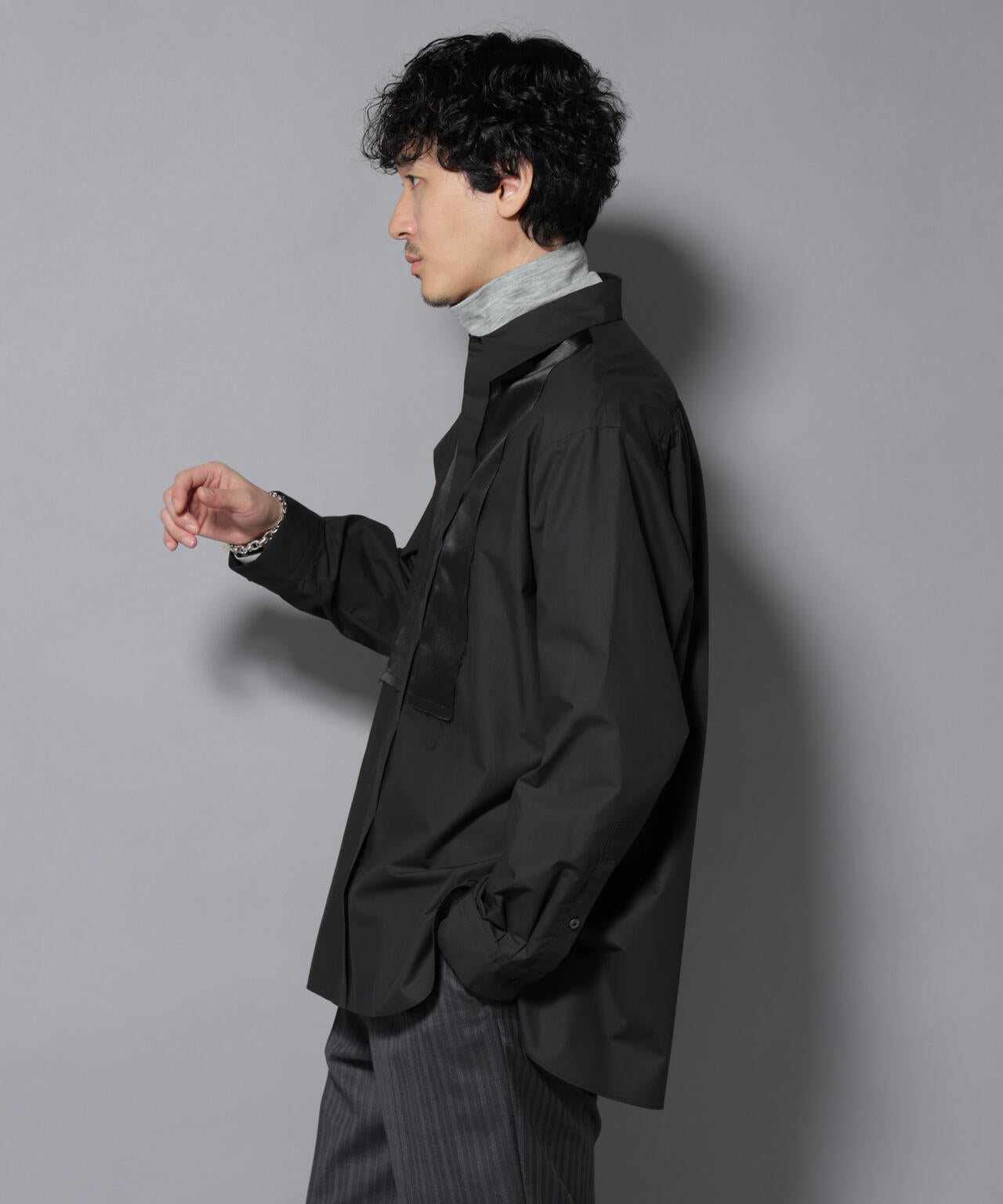 「ASSEMBLANC」シルク混ブザムシャツ 6685220223