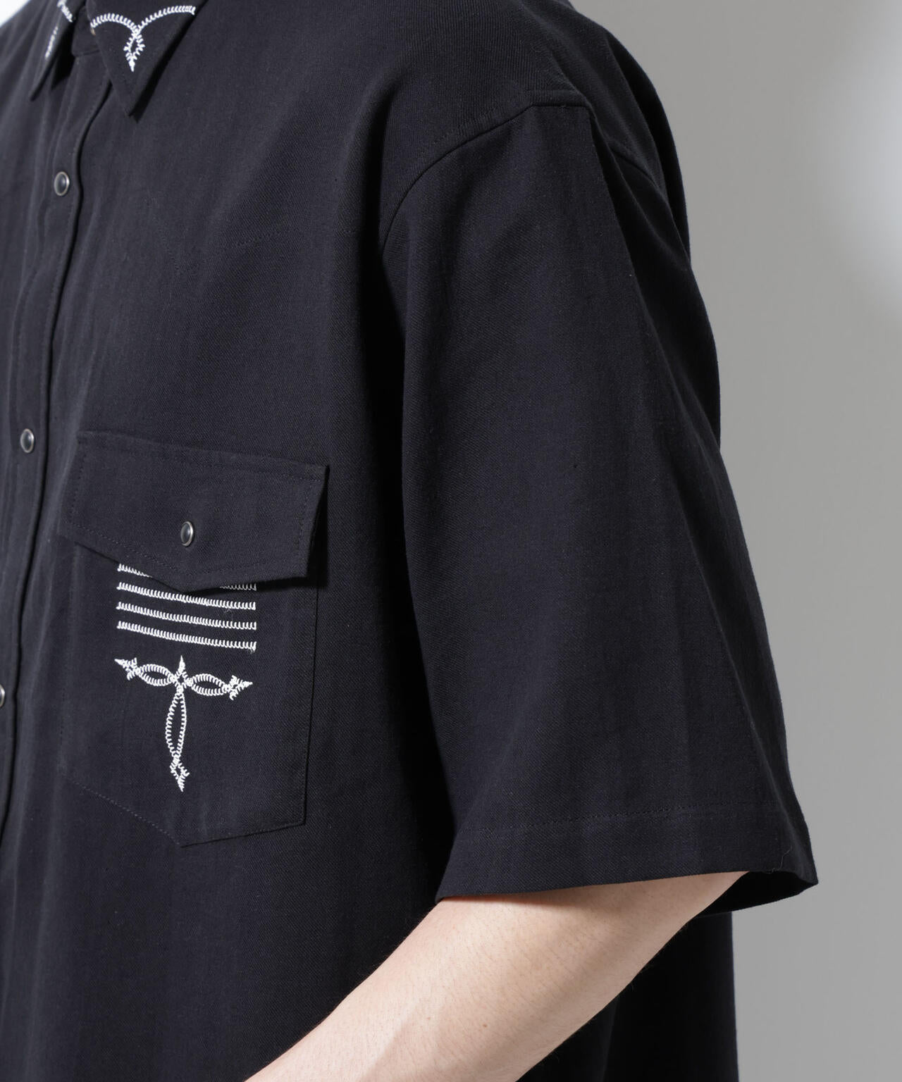 エンブロイダリー ウェスタンシャツ 6685221208