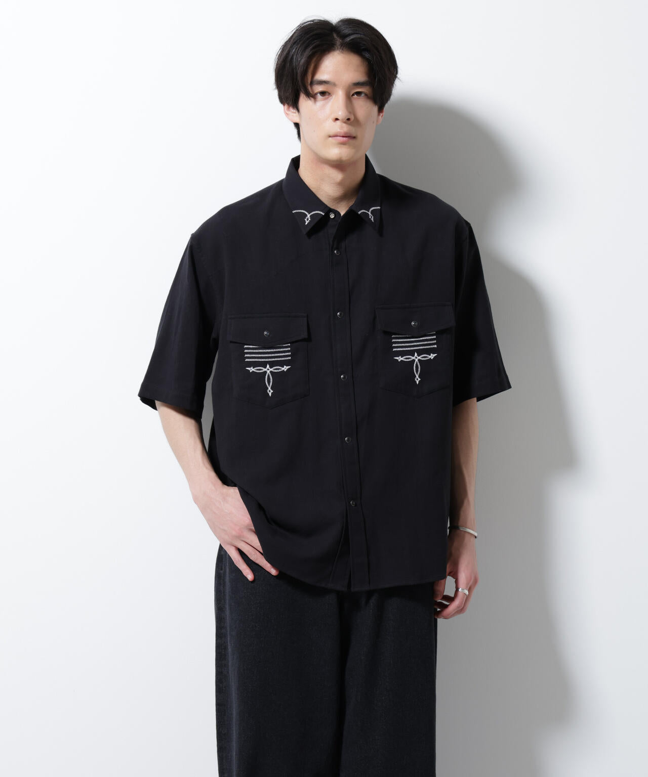 エンブロイダリー ウェスタンシャツ 6685221208