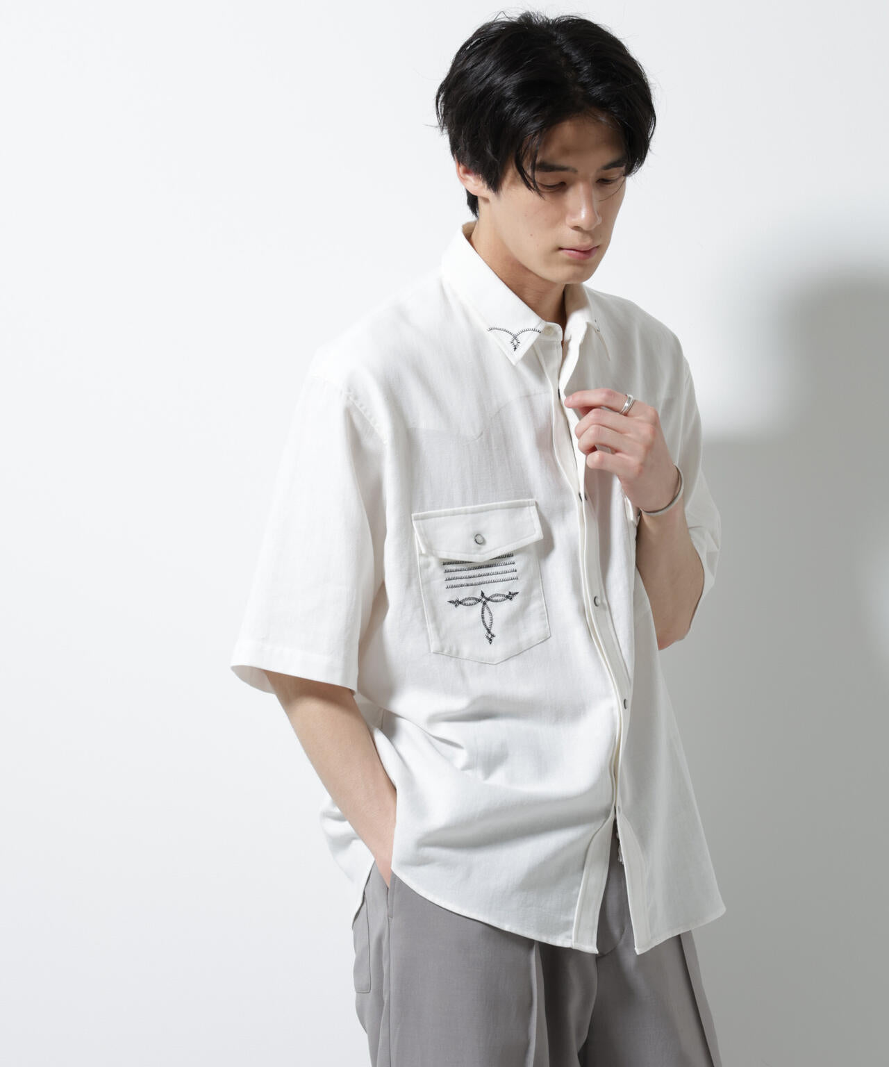 エンブロイダリー ウェスタンシャツ 6685221208