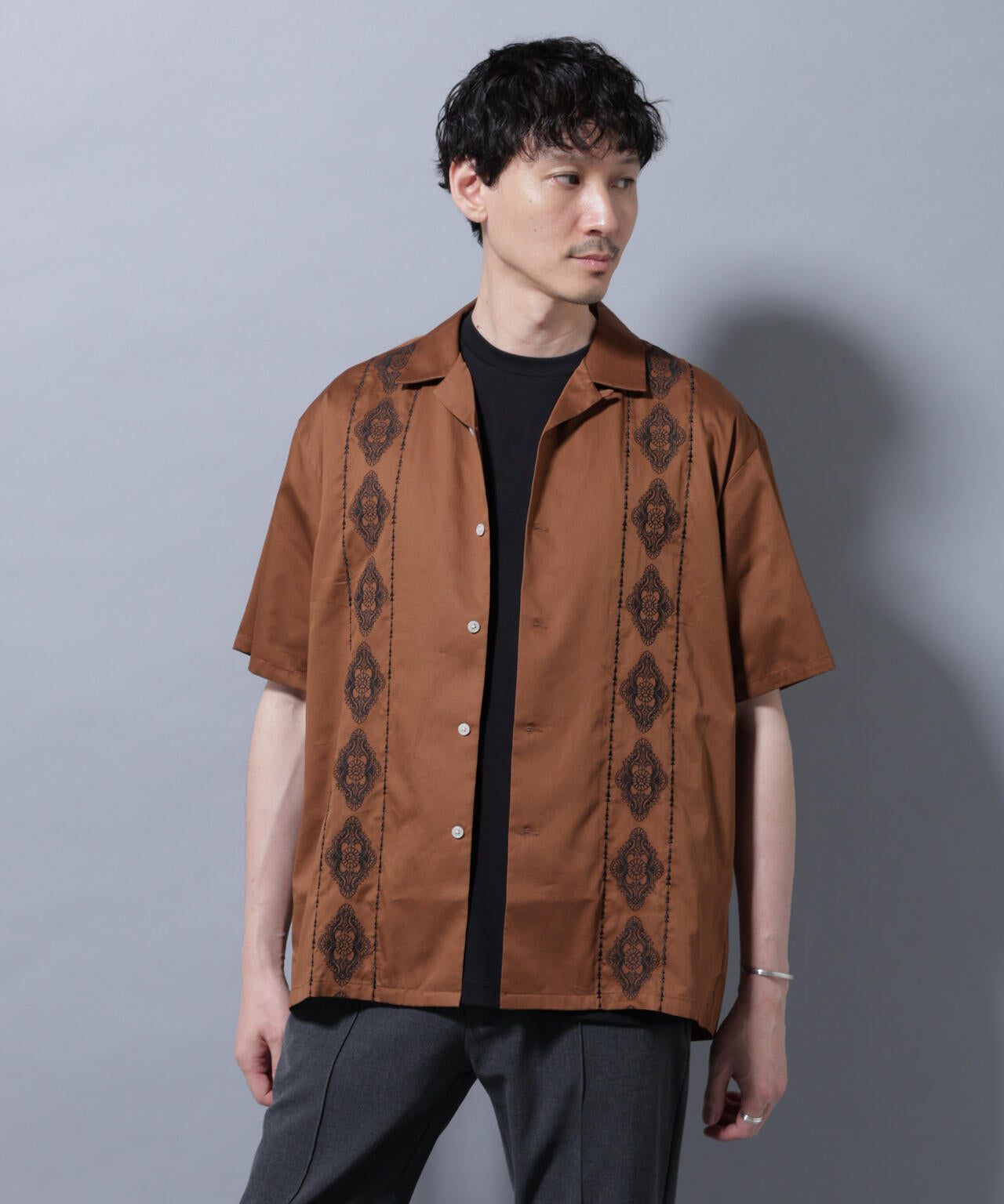 エンブロイダリー オープンカラーシャツ 6685221214