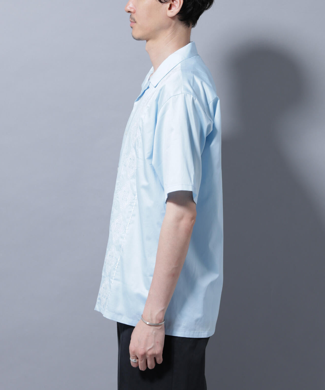 エンブロイダリー オープンカラーシャツ 6685221214