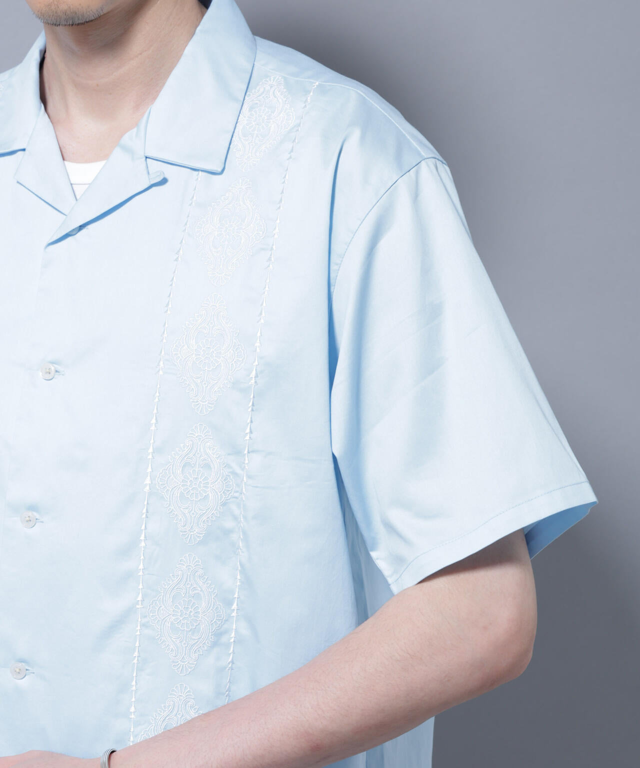 エンブロイダリー オープンカラーシャツ 6685221214