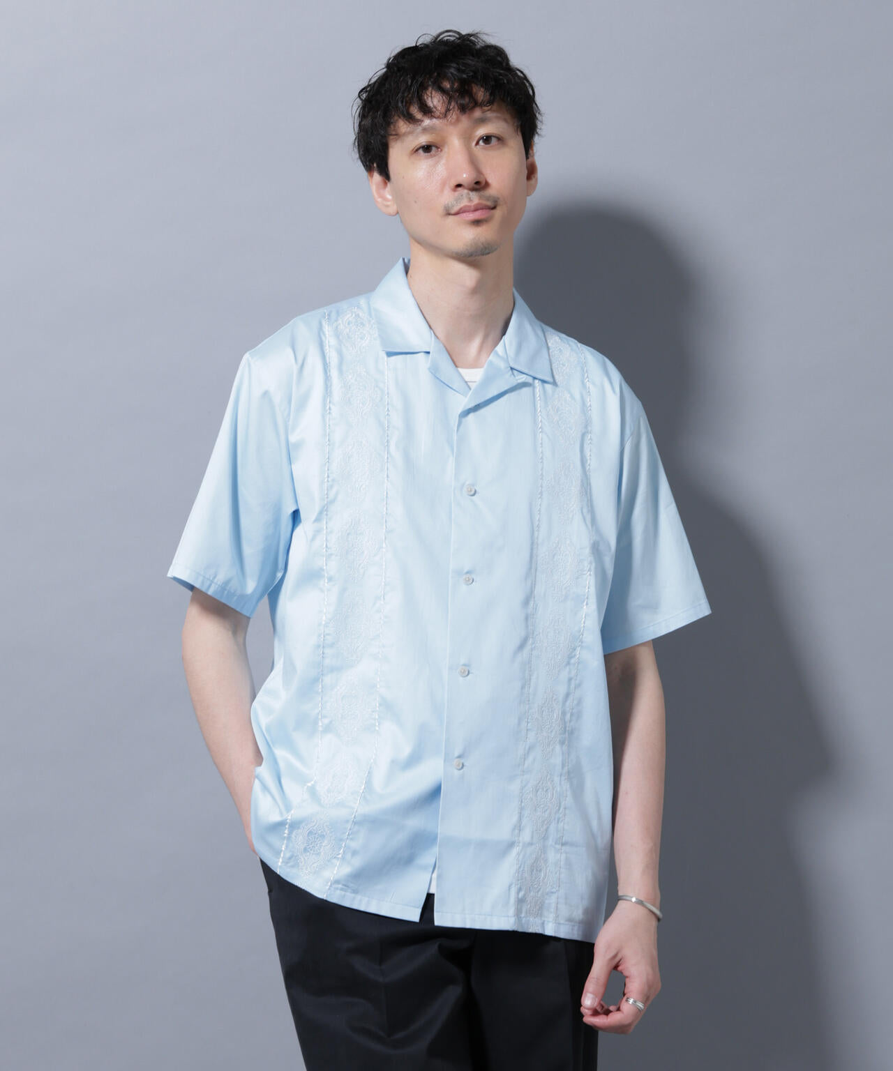 エンブロイダリー オープンカラーシャツ 6685221214