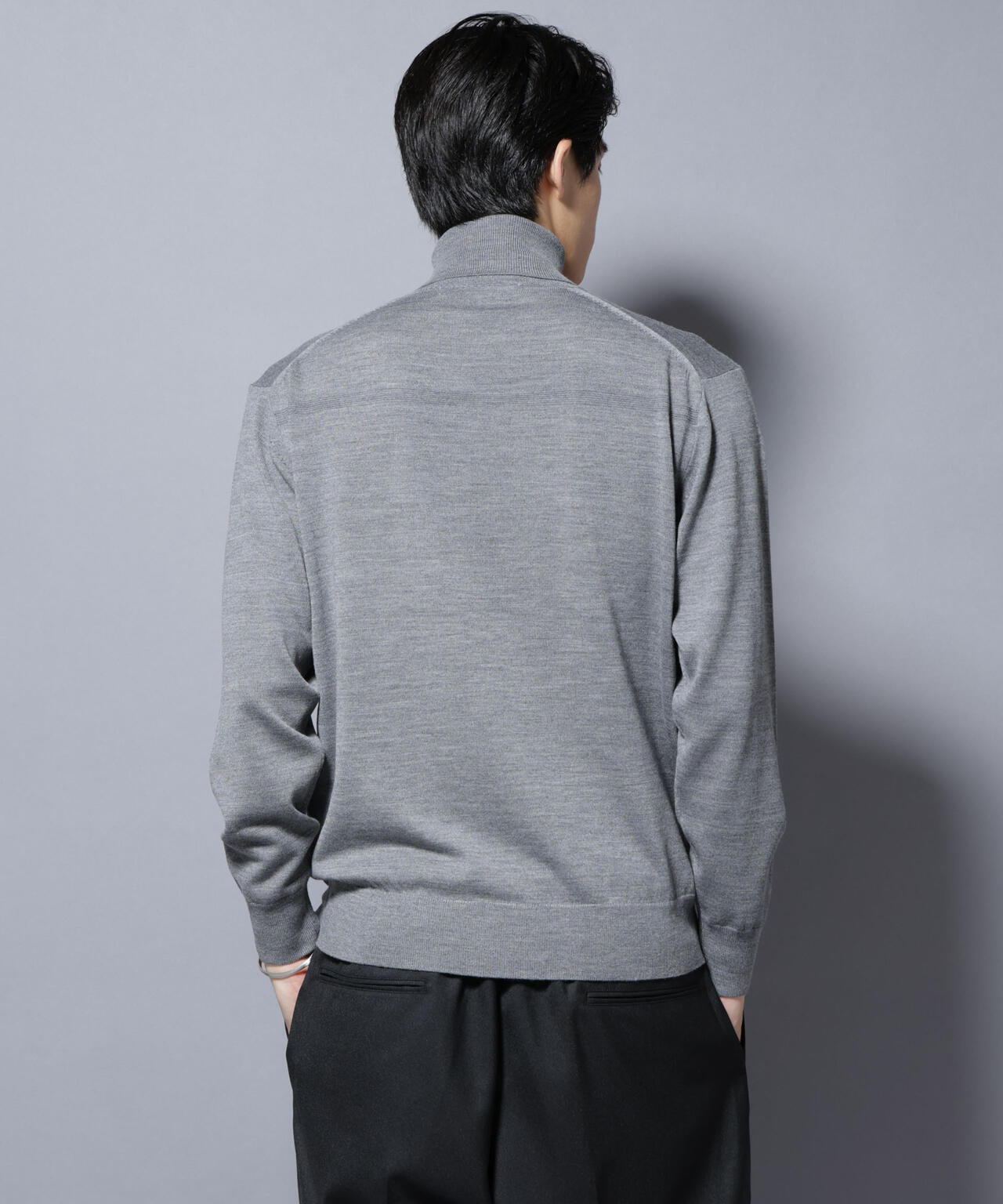 「毛玉レスニット」ファインゲージタートルネック 6685222204