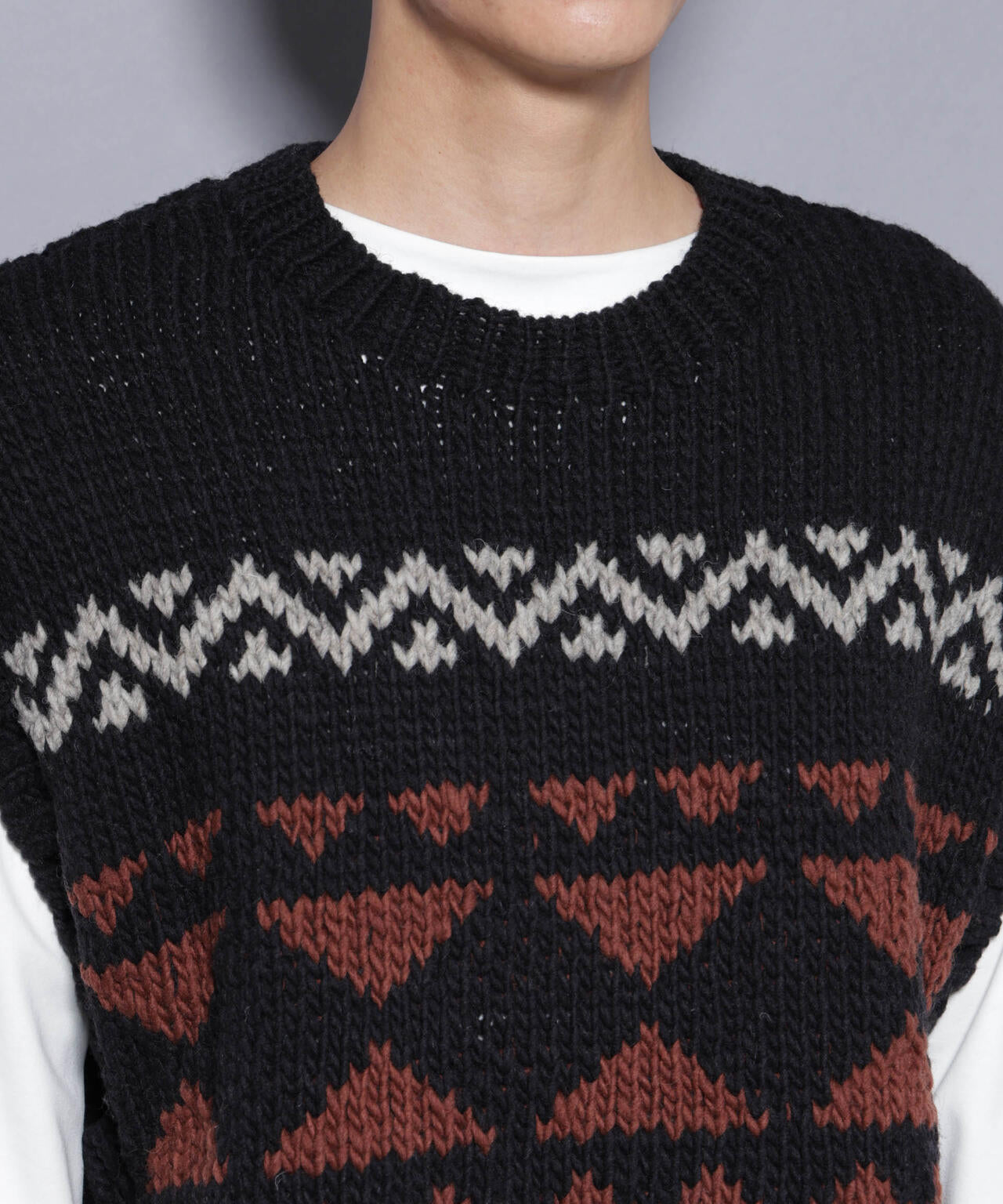 ペルー産ハンドニットベスト 6685222208