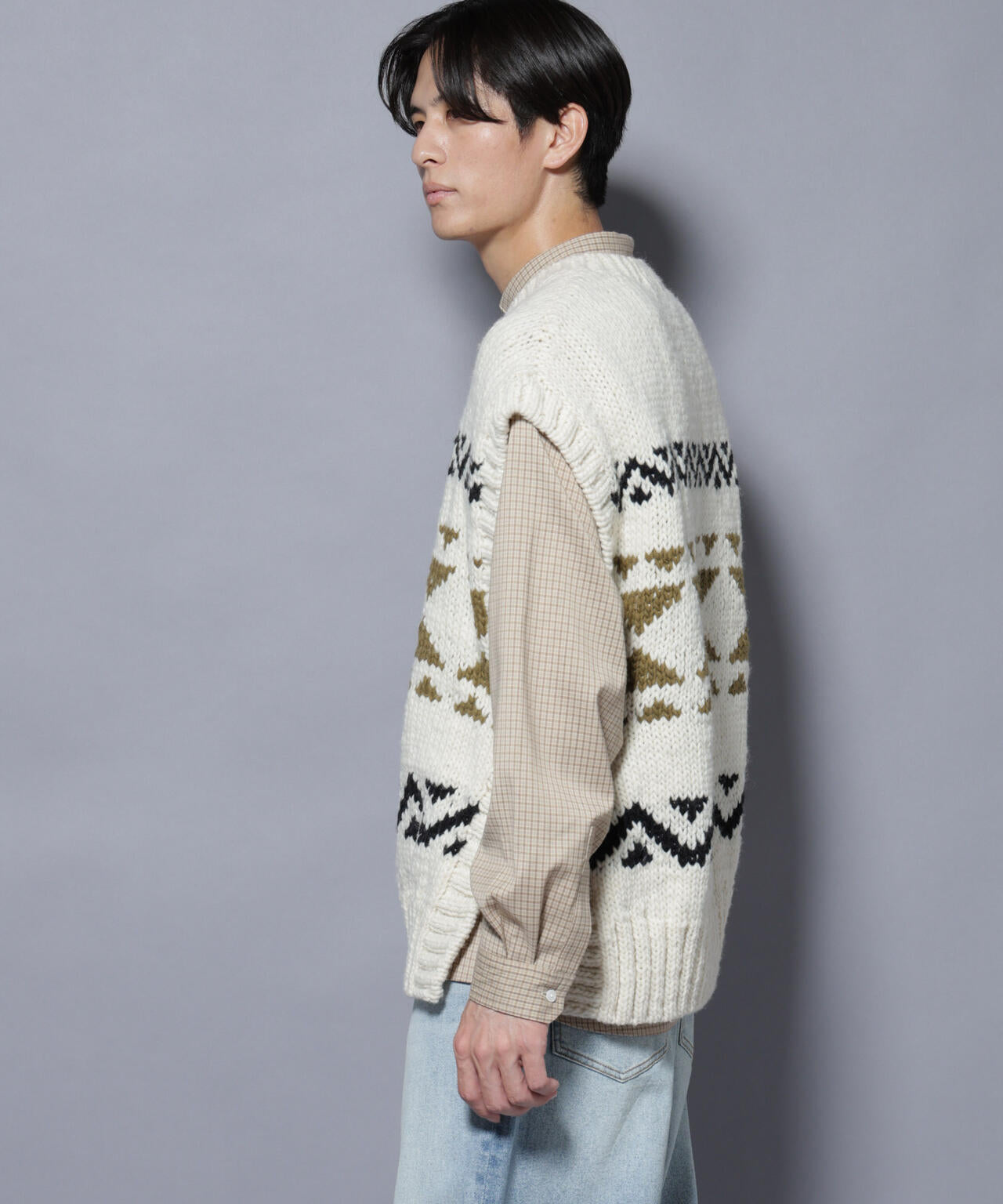 ペルー産ハンドニットベスト 6685222208