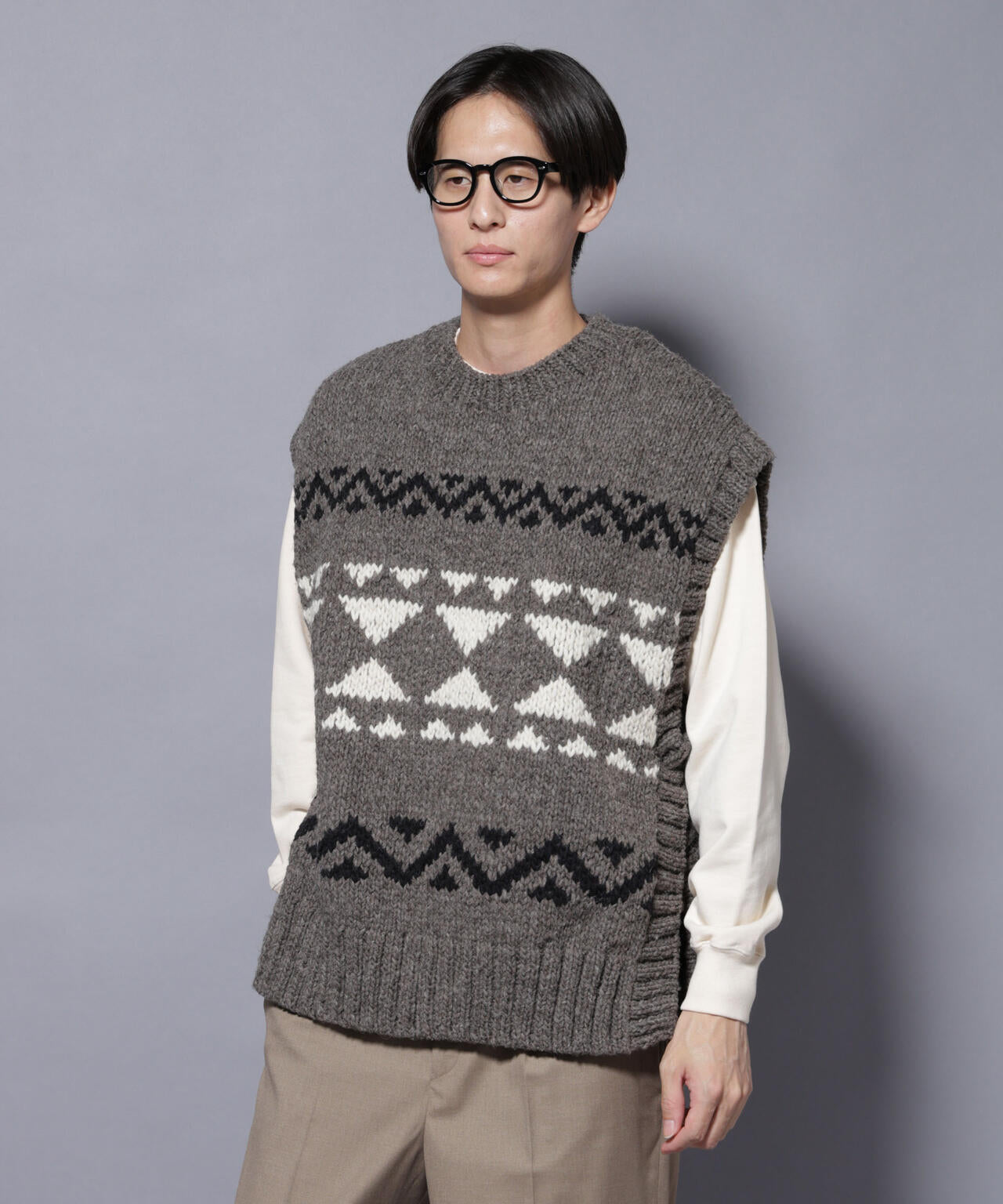 ペルー産ハンドニットベスト 6685222208