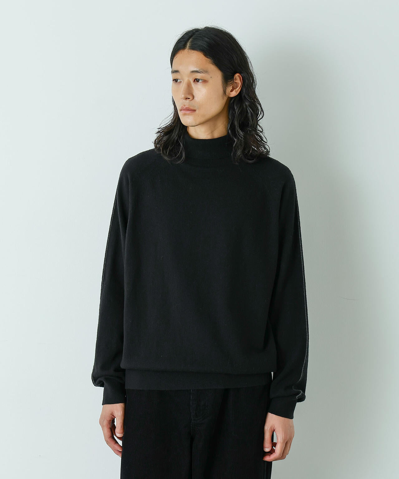 「HOTEL PALACE」 ショルダーデザインステッチタートルネックニット 6685222213