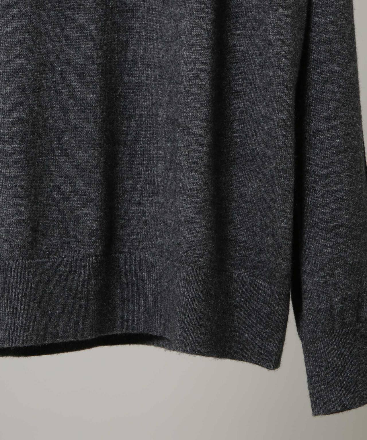 「HOTEL PALACE」 ショルダーデザインステッチタートルネックニット 6685222213