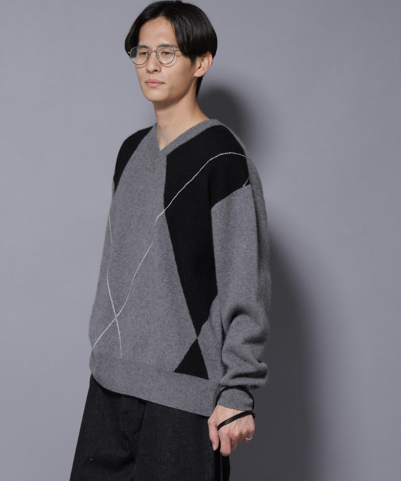 アンゴラ混アーガイルVネックニット 6685222227