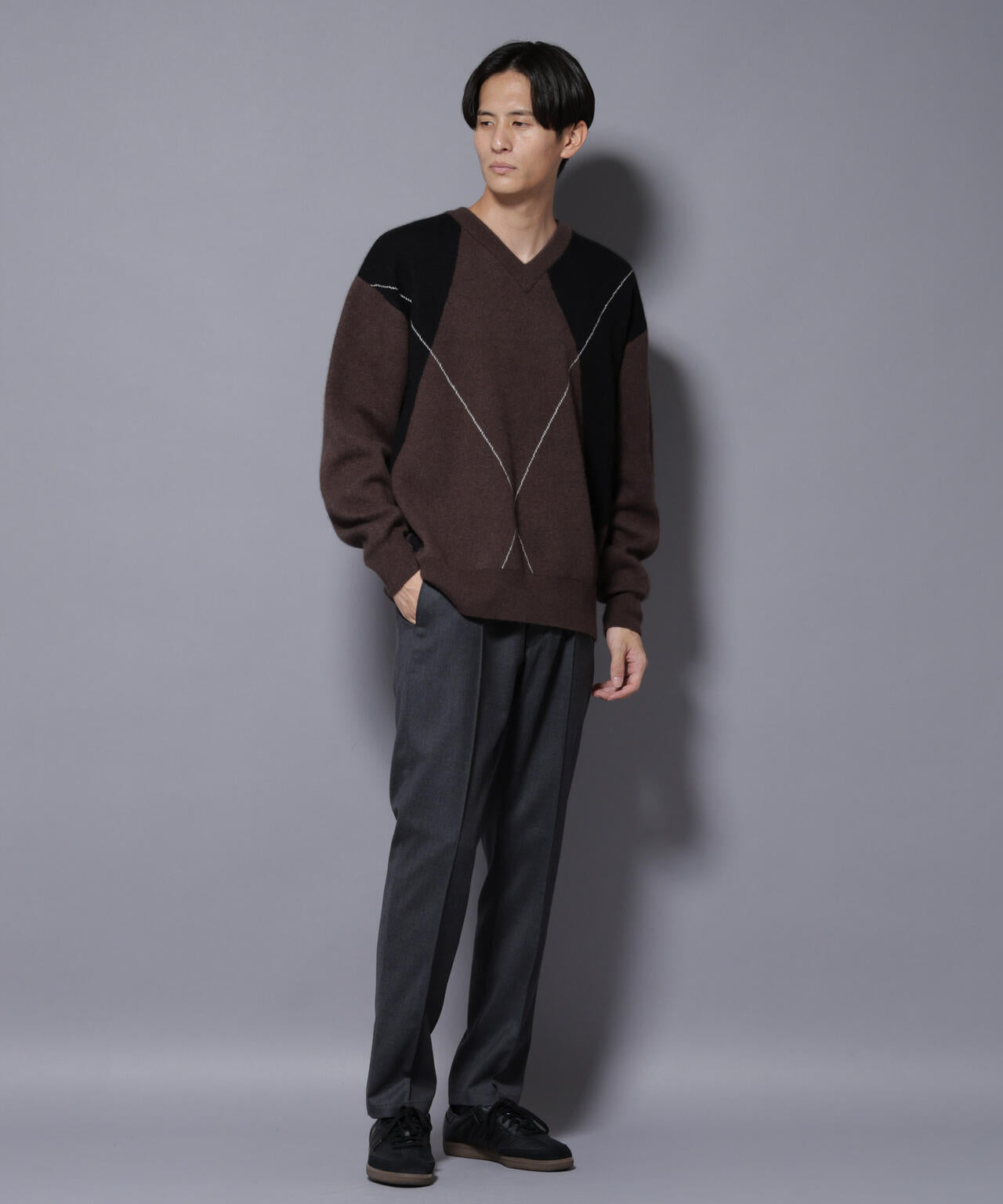 アンゴラ混アーガイルVネックニット 6685222227