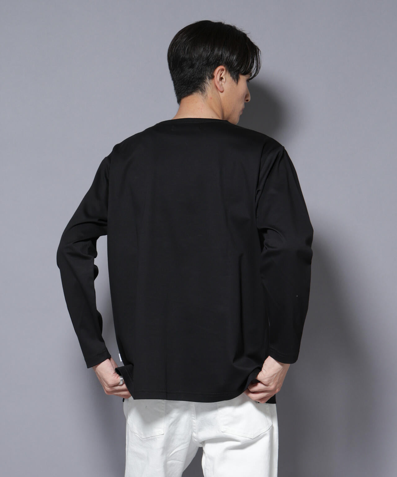 「NJ/CLUB」モクロディ ボートネック サイドスリットTシャツ 6685223214