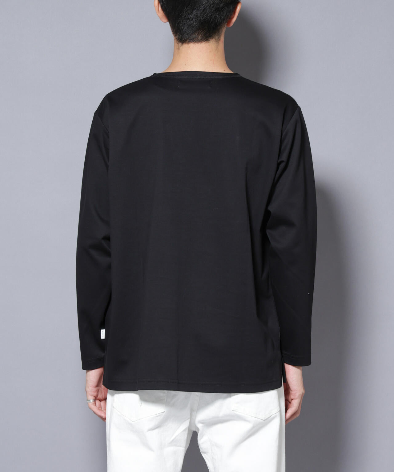 「NJ/CLUB」モクロディ ボートネック サイドスリットTシャツ 6685223214