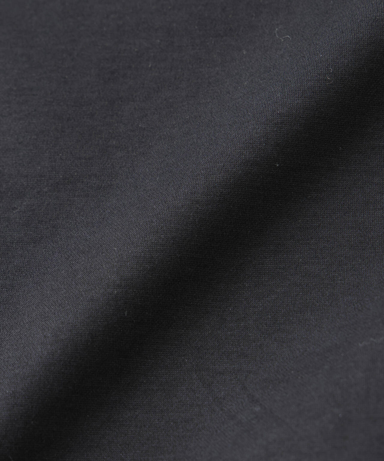 「NJ/CLUB」モクロディ ボートネック サイドスリットTシャツ 6685223214