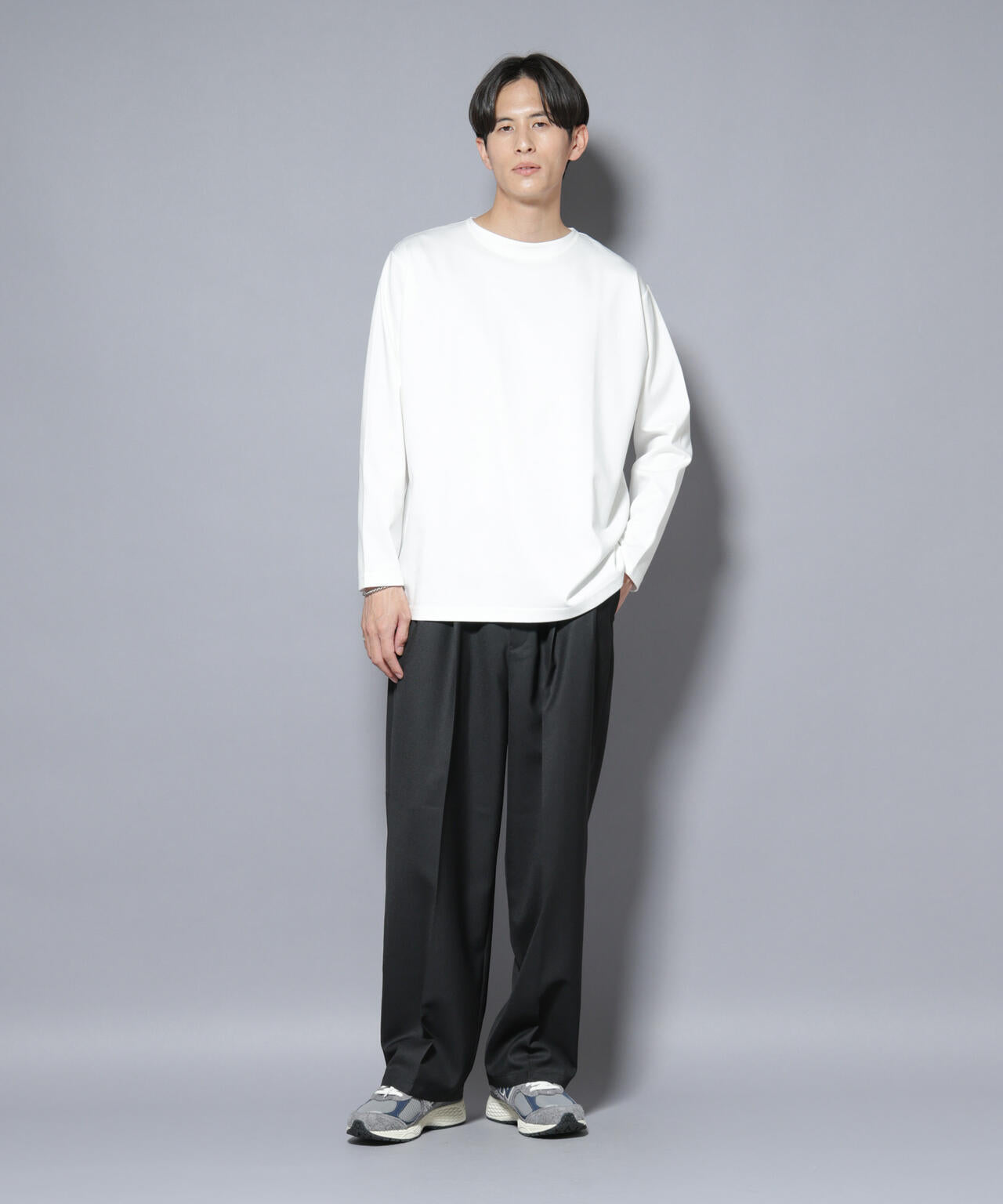 「NJ/CLUB」モクロディ ボートネック サイドスリットTシャツ 6685223214