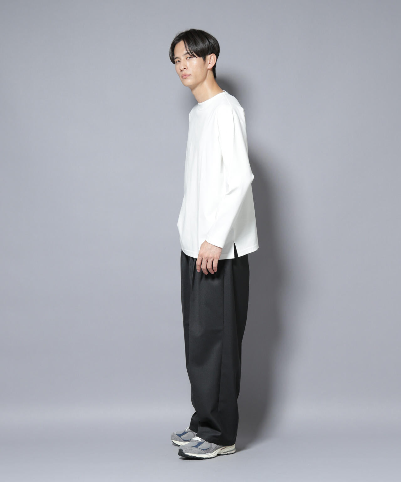 「NJ/CLUB」モクロディ ボートネック サイドスリットTシャツ 6685223214