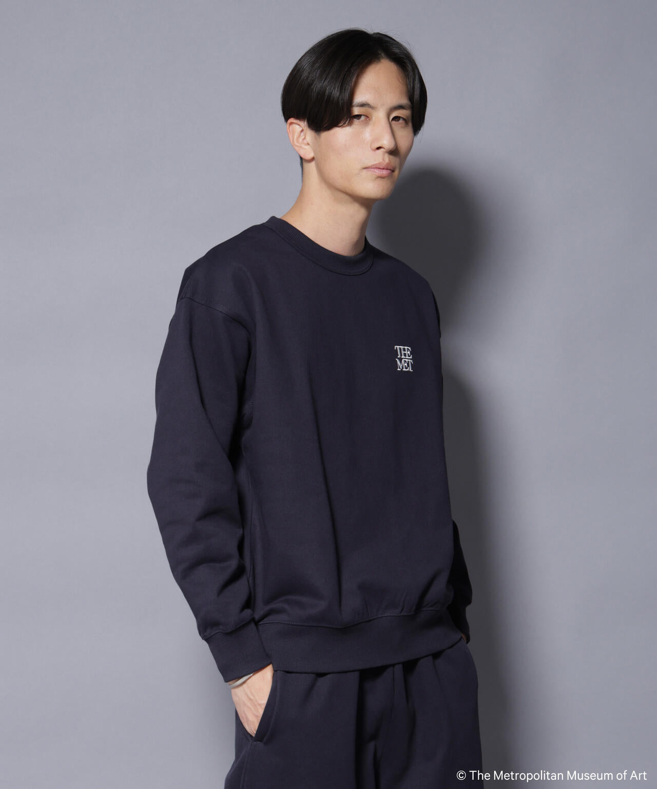 The Met」ロゴ×アーカイブロゴ刺繍スウェット(セットアップ可)