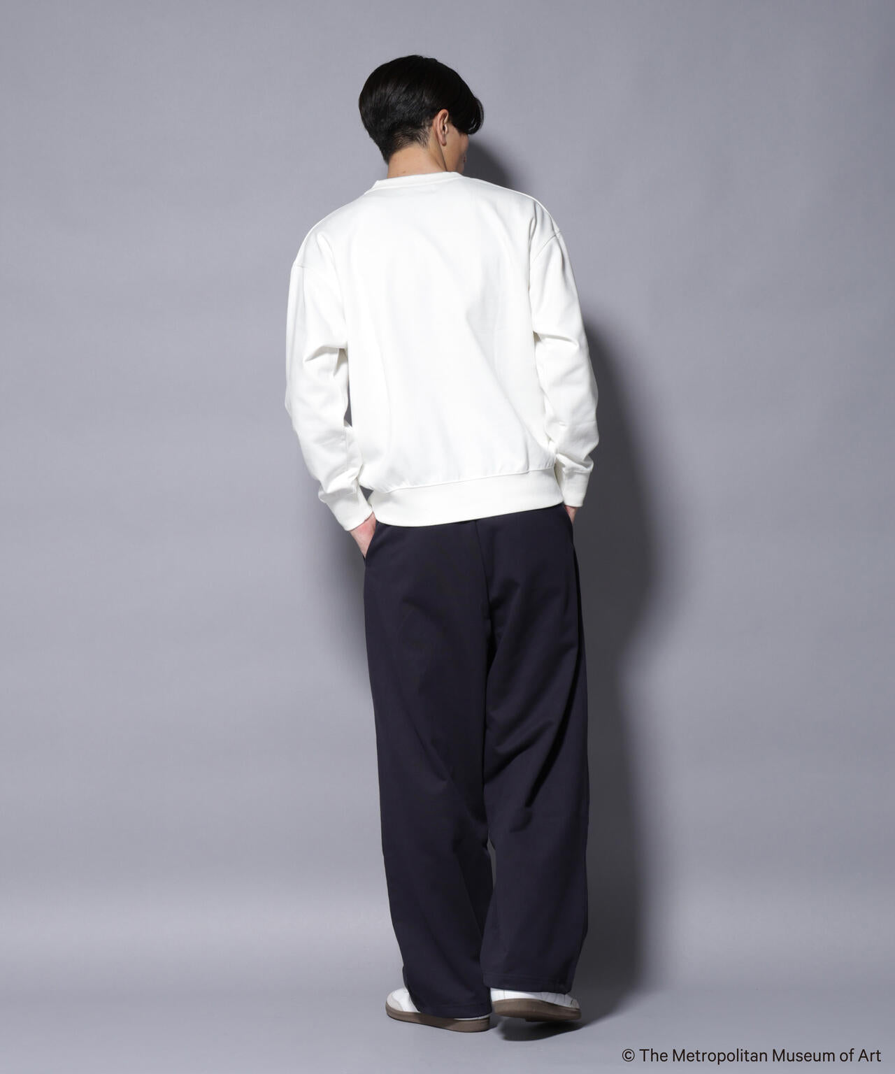 「The Met」 リーガルネーム刺繍 スウェット 6685223244