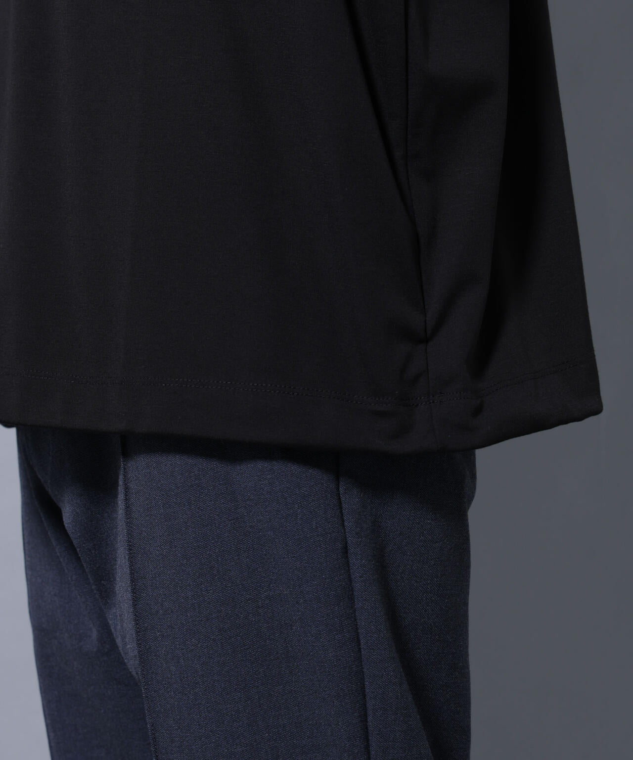 配色ステッチ フェイクスエードポケットTシャツ 6685224215