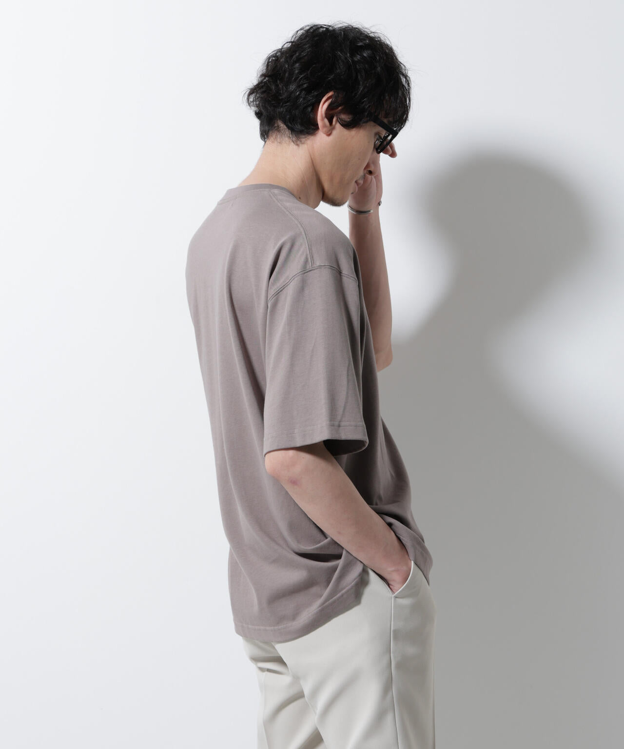 「BOTANICAL」エディトリアル プリントTシャツ 6685224217