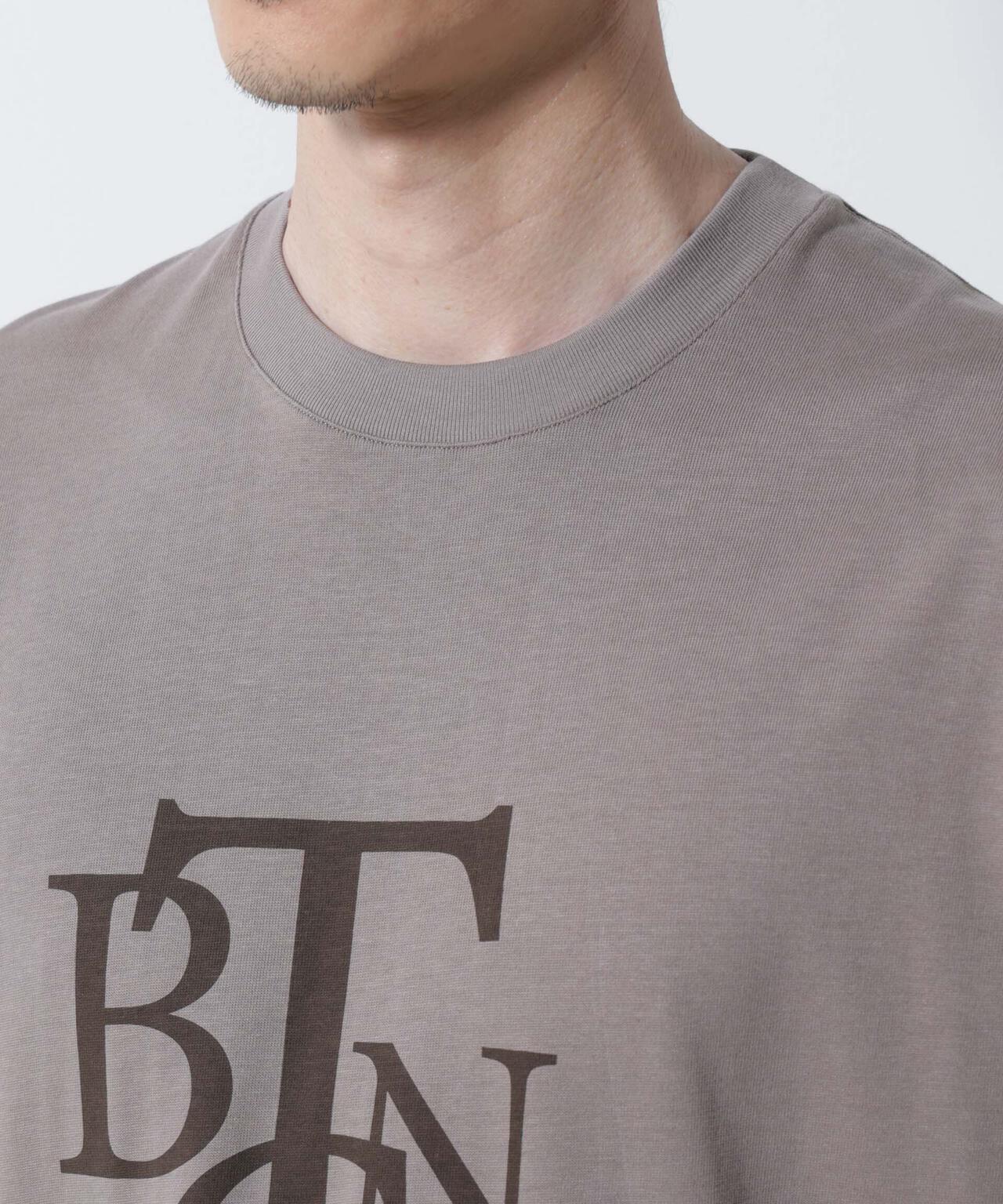 「BOTANICAL」エディトリアル プリントTシャツ 6685224217