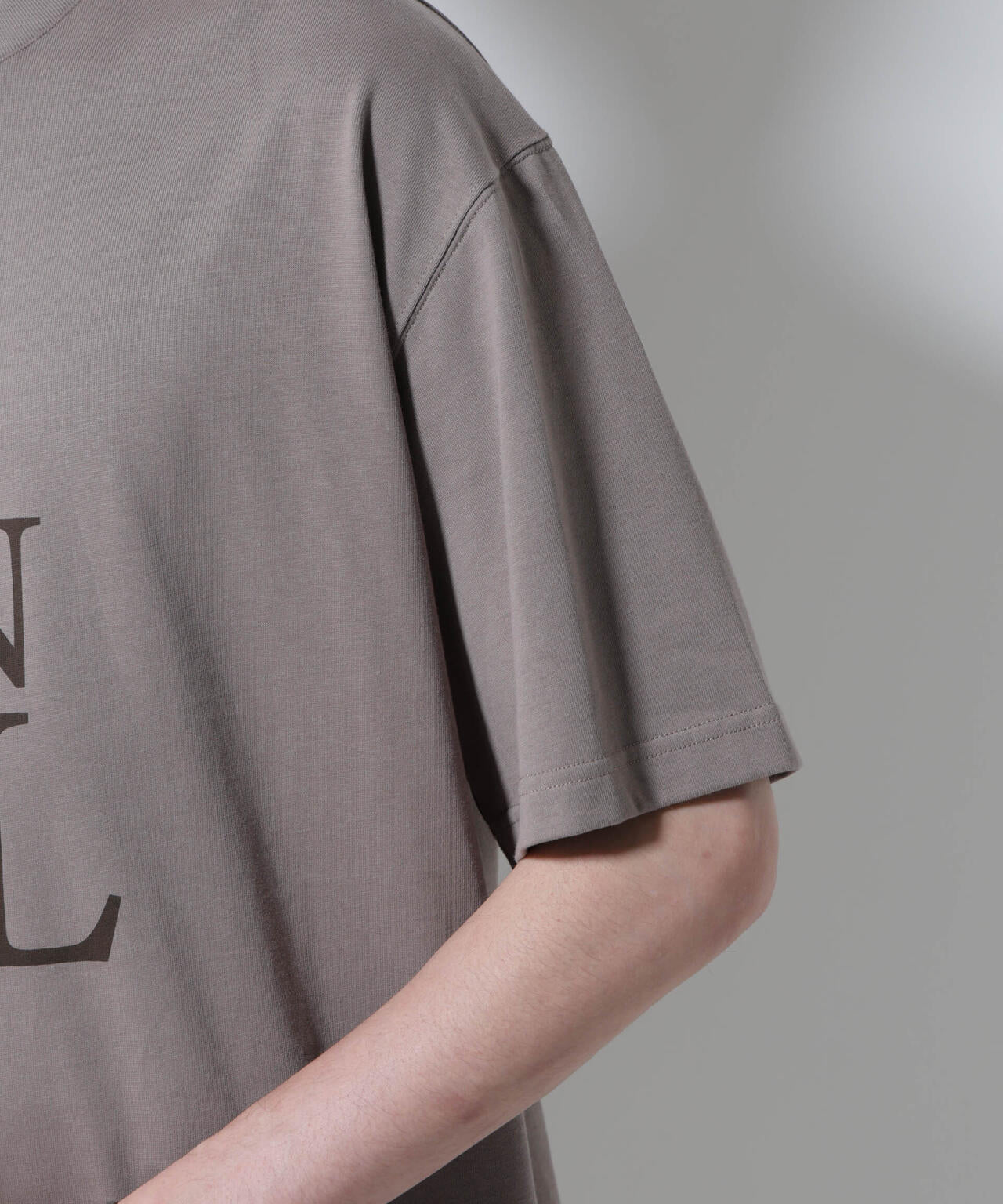 「BOTANICAL」エディトリアル プリントTシャツ 6685224217