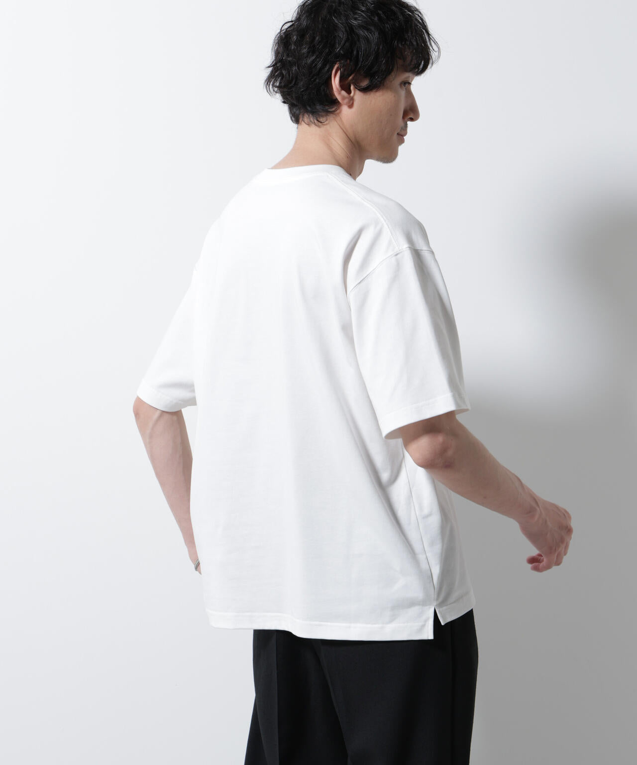 「Art & Craft」エディトリアル 刺繍Tシャツ 6685224218