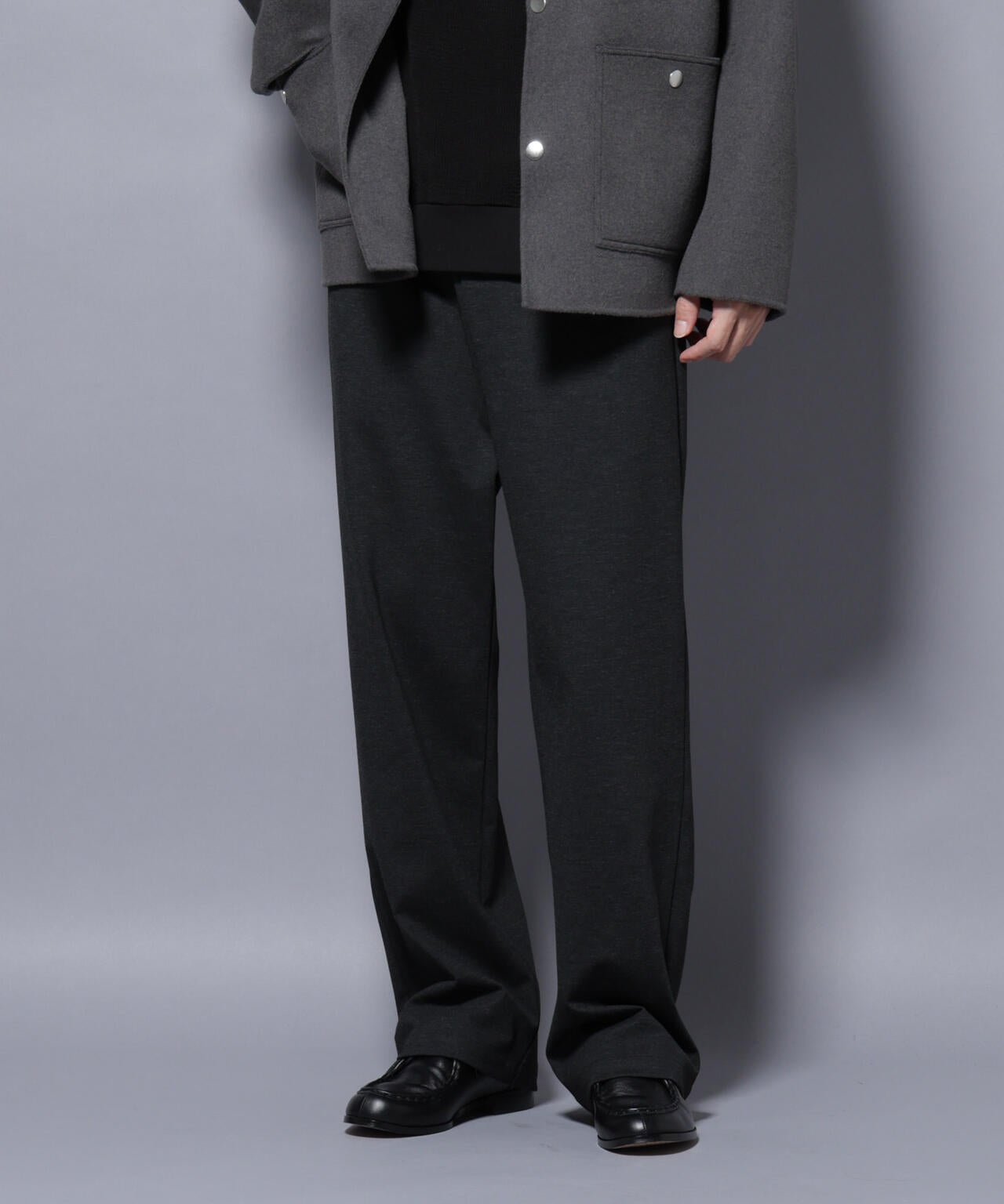 DELEGANTE TECH+ トラックパンツ 6685227206