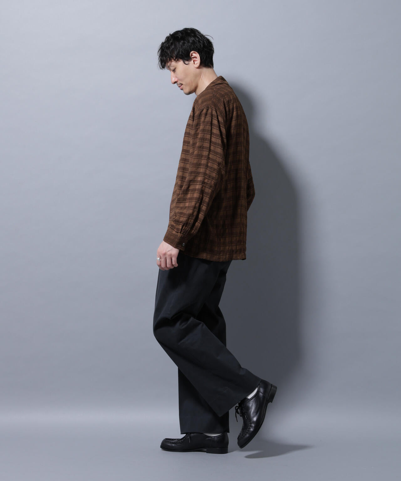 ピーチサテン ストレートフィット トラウザーズ 6685227209