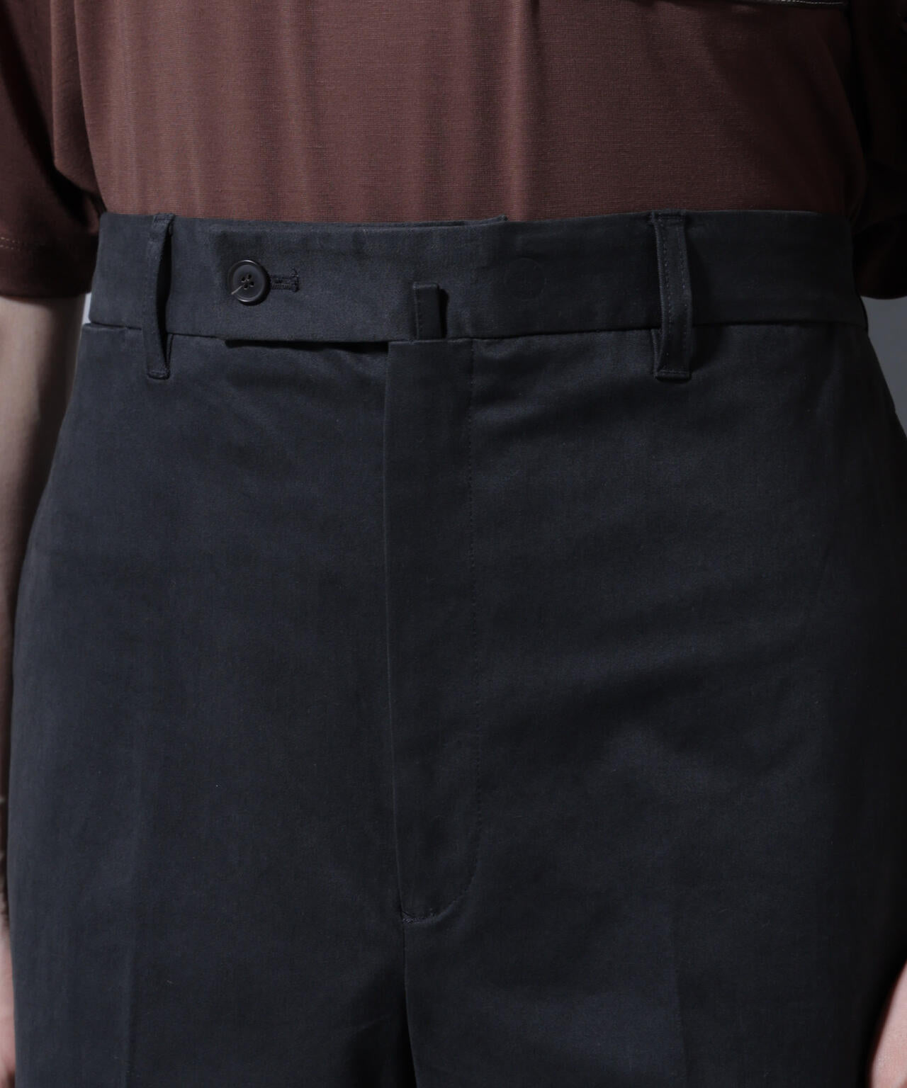 ピーチサテン ストレートフィット トラウザーズ 6685227209