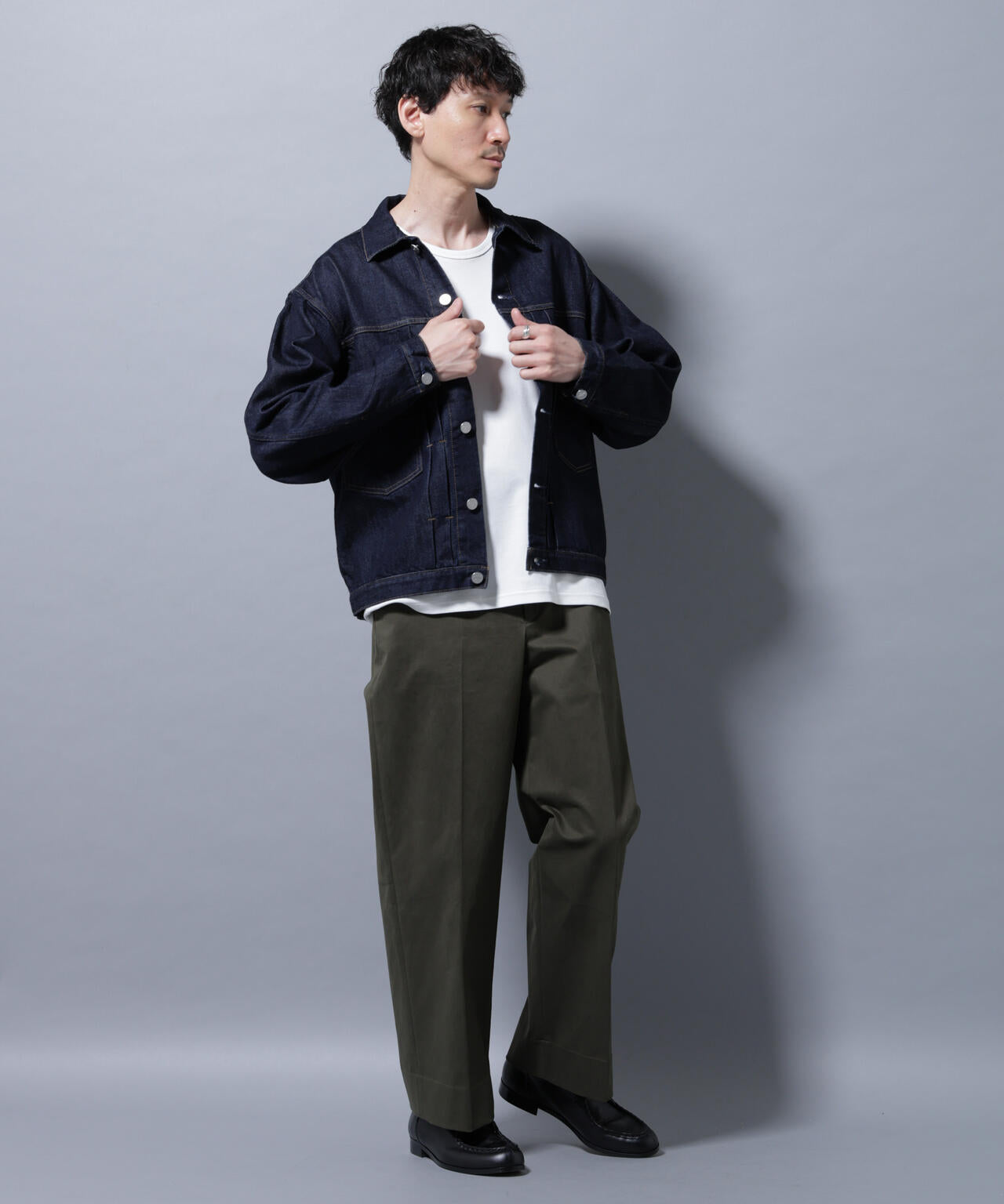 ピーチサテン ストレートフィット トラウザーズ 6685227209