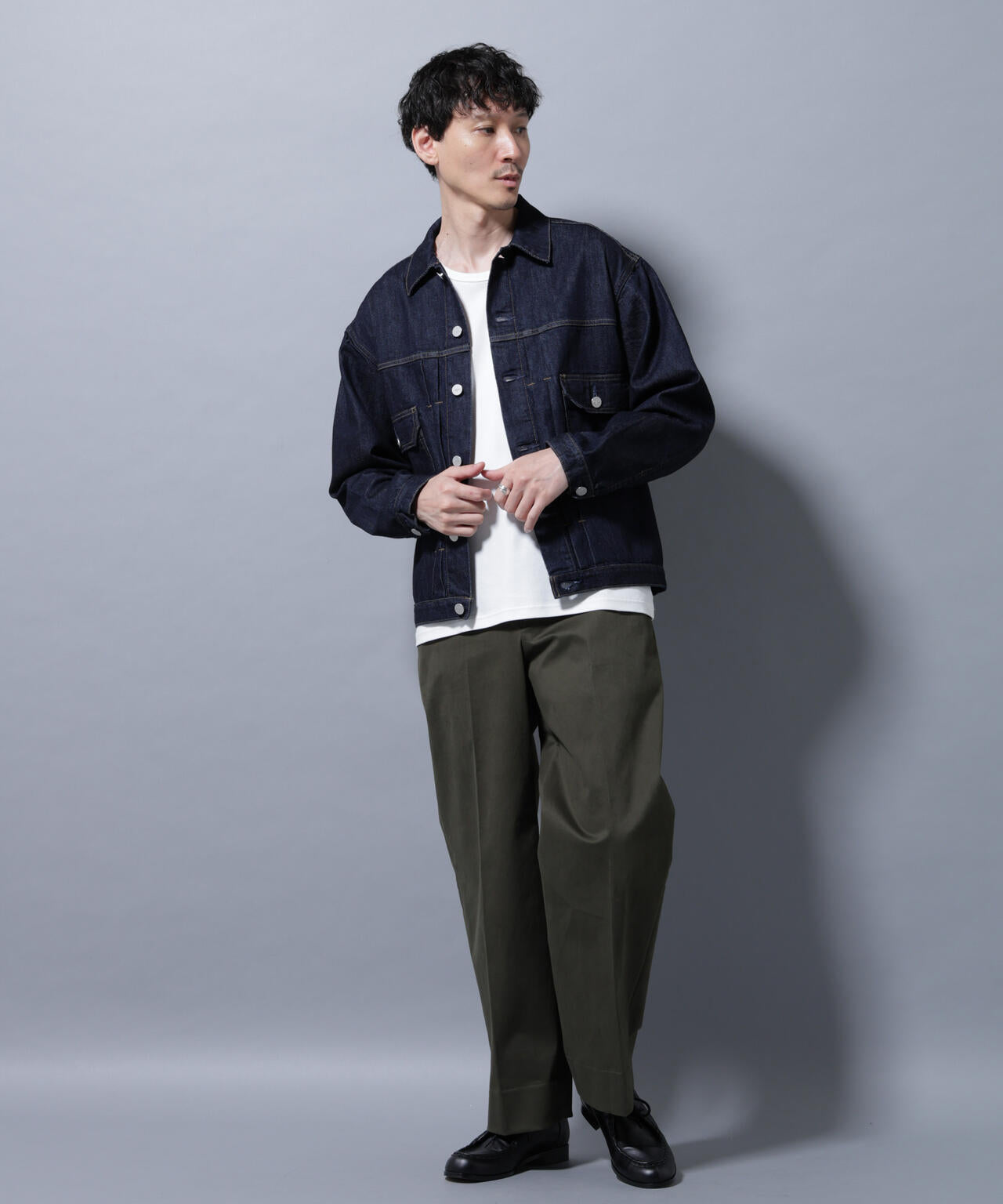 ピーチサテン ストレートフィット トラウザーズ 6685227209