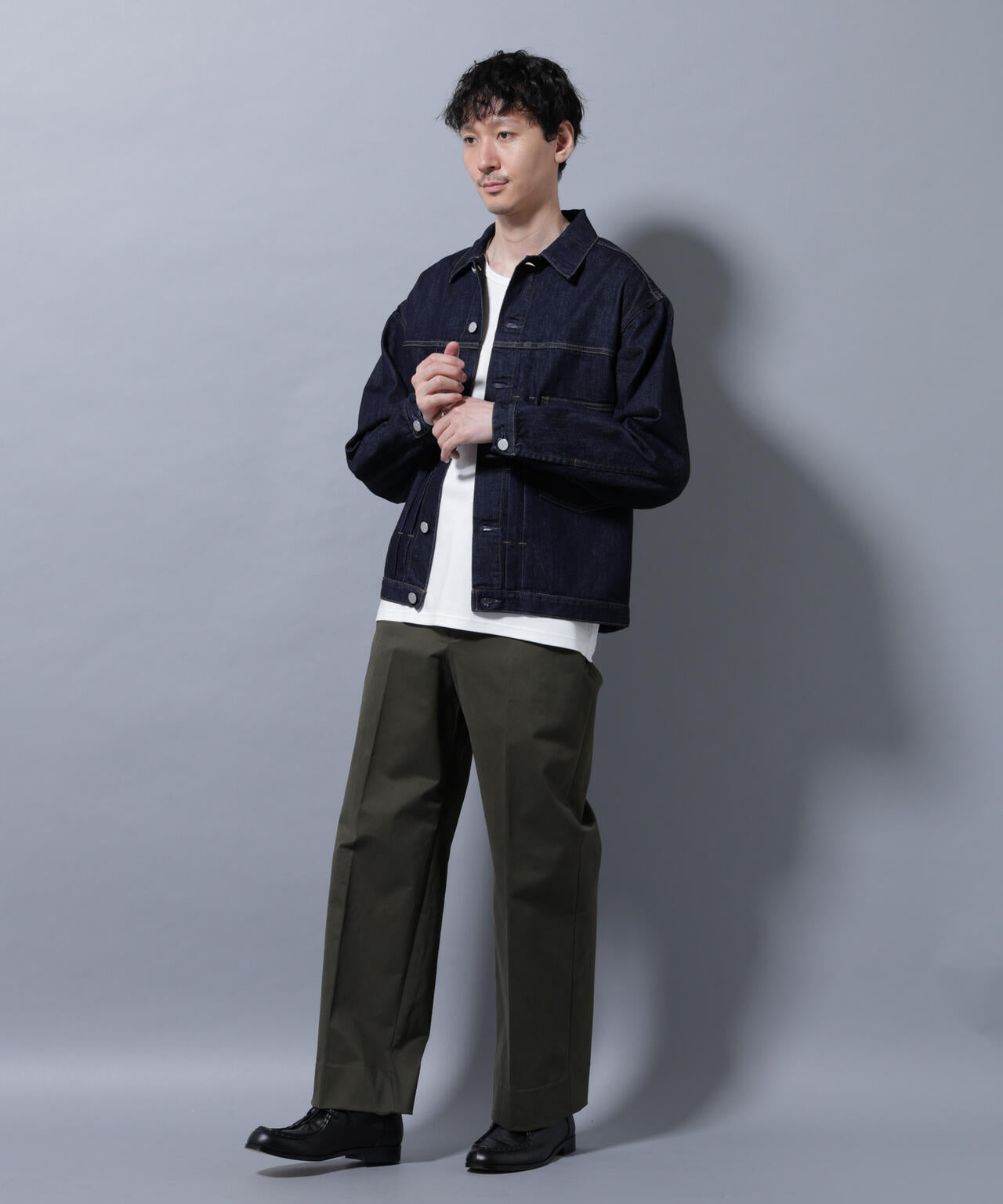 ピーチサテン ストレートフィット トラウザーズ 6685227209