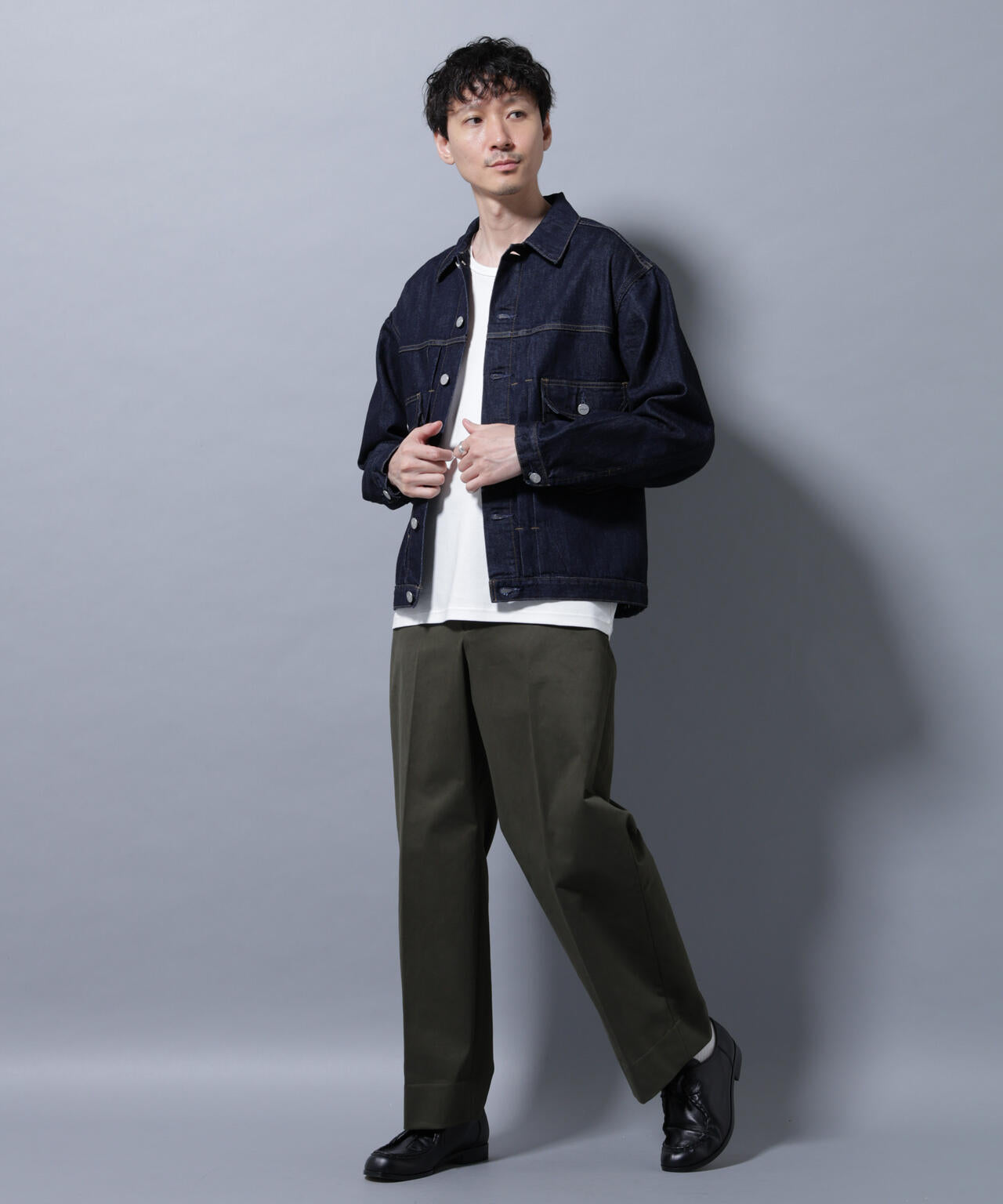 ピーチサテン ストレートフィット トラウザーズ 6685227209