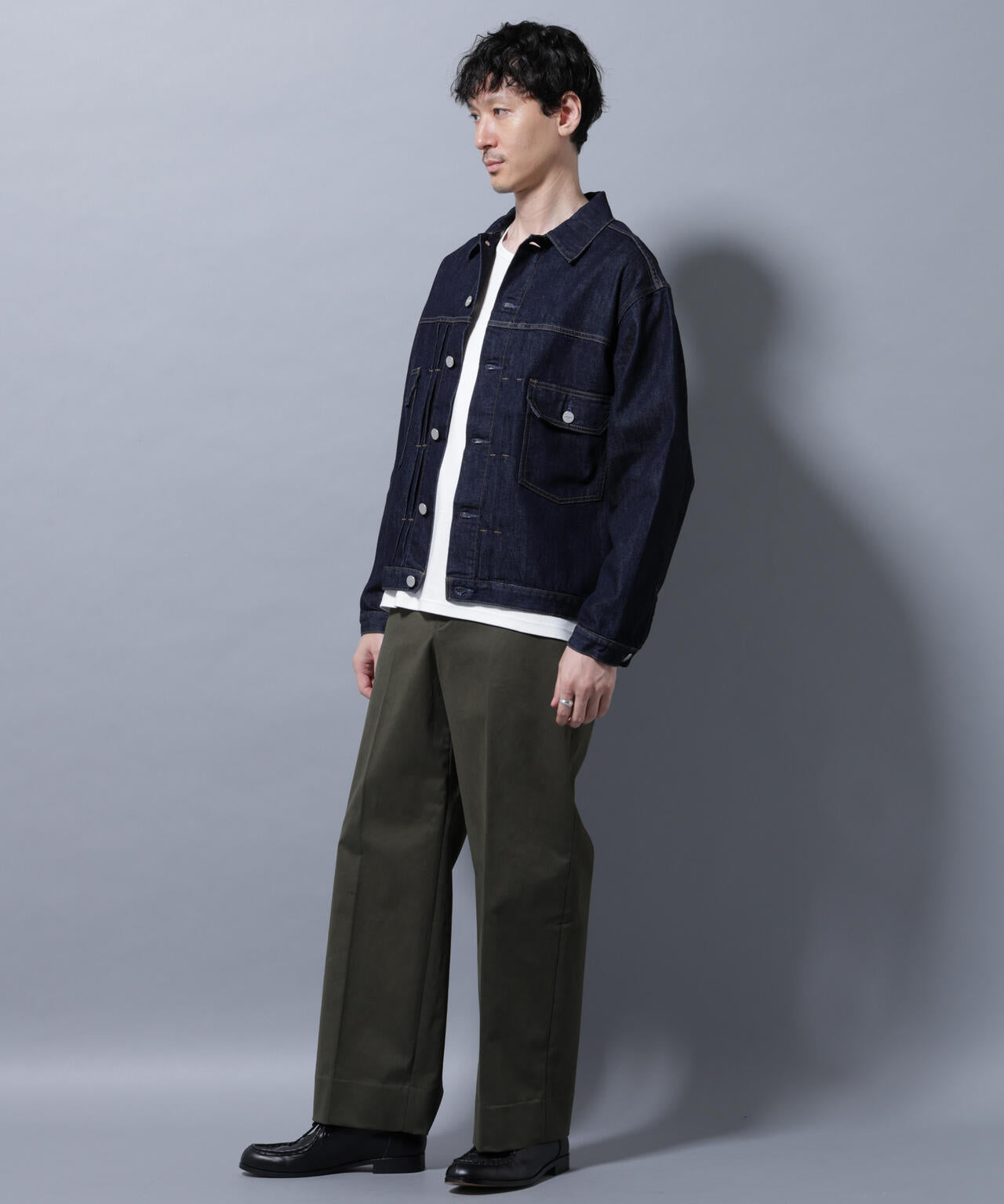 ピーチサテン ストレートフィット トラウザーズ 6685227209