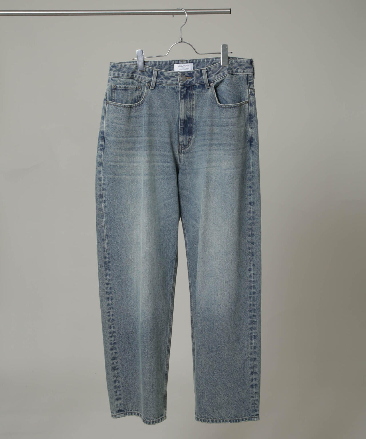 「HOTEL PALACE」 フェードデニム ルーズシルエットパンツ 6685227213