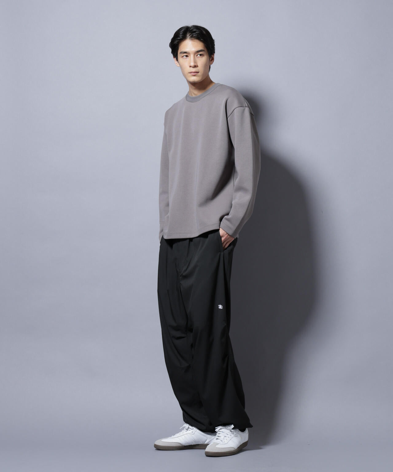 「NJ/CLUB」ワンポイントロゴトラックパンツ 6685227217