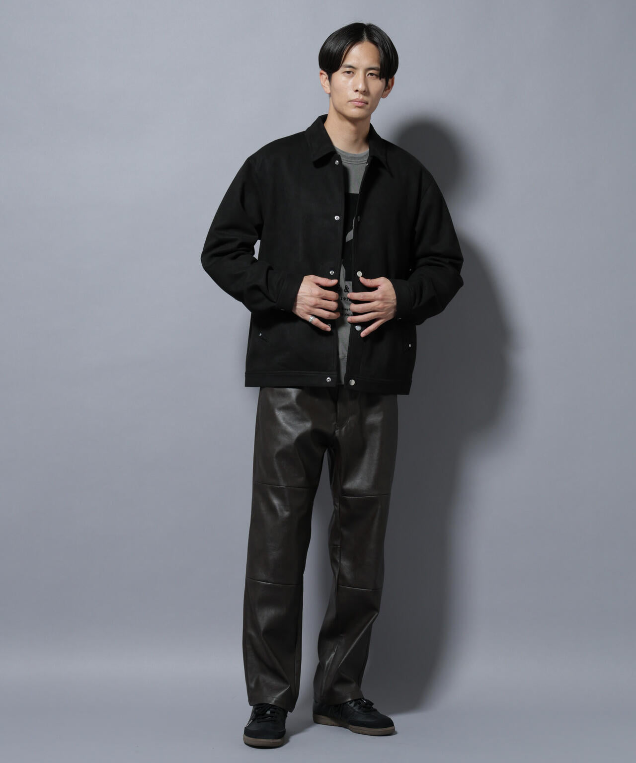 ヴィンテージライクフェイクレザー ダブルニーテーパードパンツ 6685227220