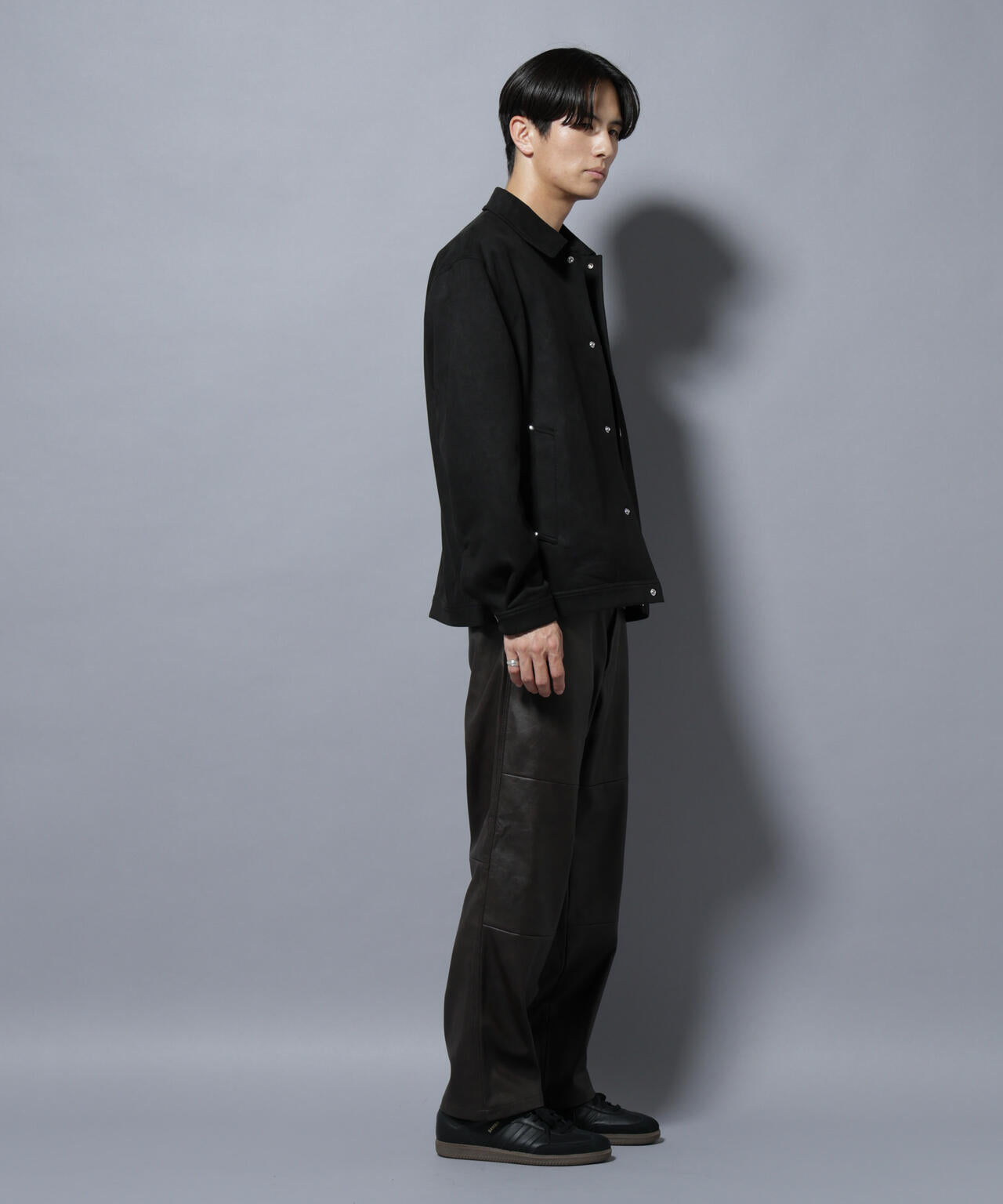 ヴィンテージライクフェイクレザー ダブルニーテーパードパンツ 6685227220