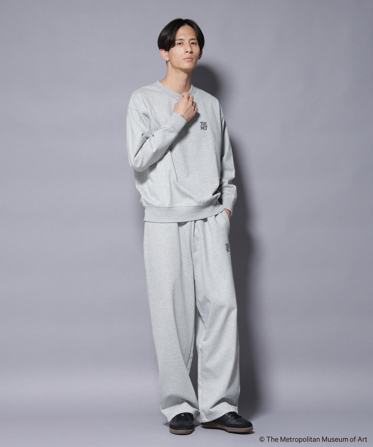「The Met」ロゴ刺繍 2WAYワイドスウェットパンツ(セットアップ可) 6685227229