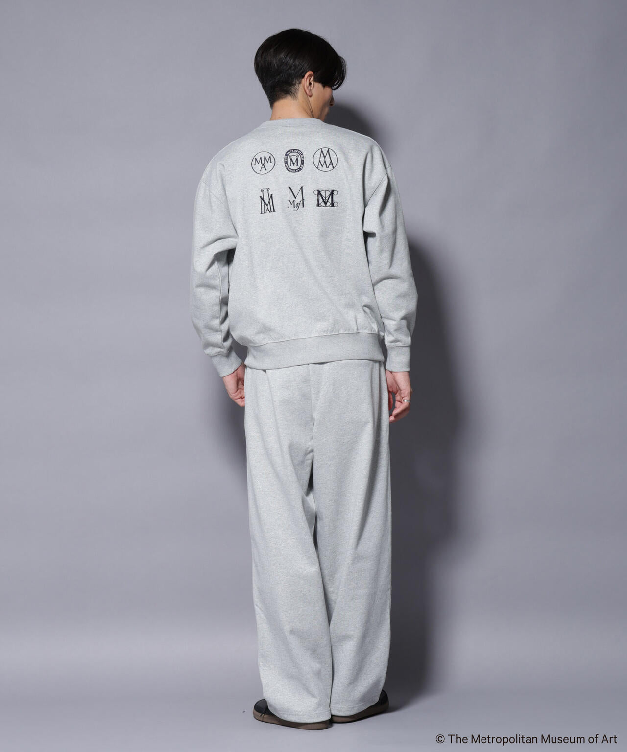 「The Met」ロゴ刺繍 2WAYワイドスウェットパンツ(セットアップ可) 6685227229