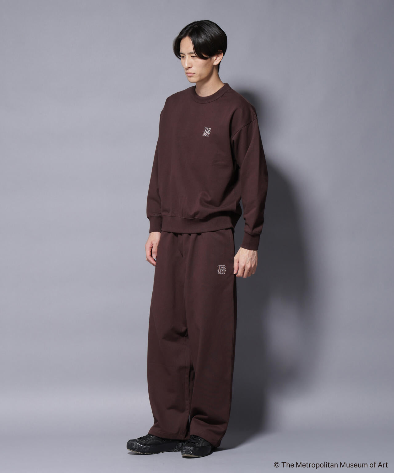 「The Met」ロゴ刺繍 2WAYワイドスウェットパンツ(セットアップ可) 6685227229