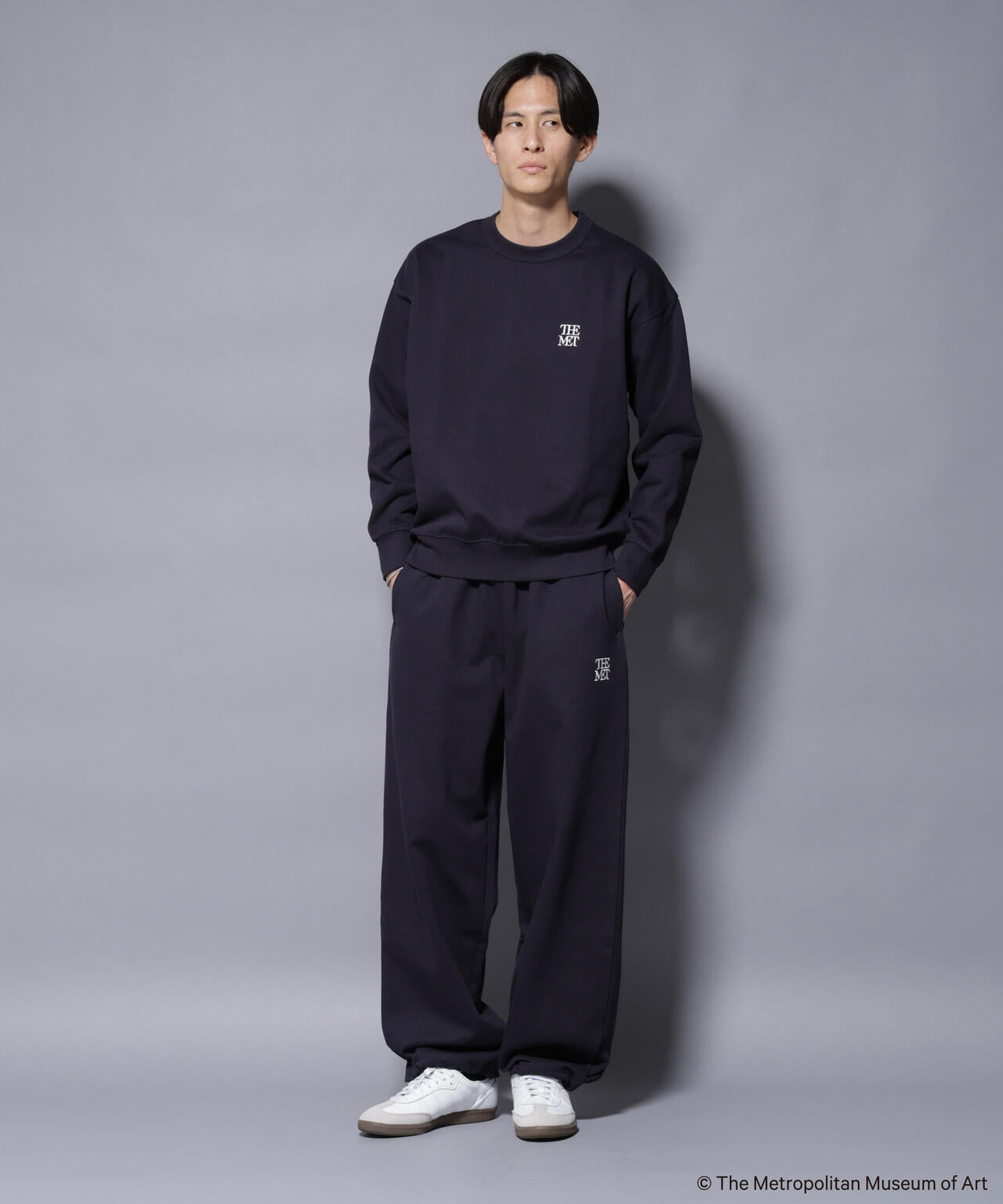 「The Met」ロゴ刺繍 2WAYワイドスウェットパンツ(セットアップ可) 6685227229