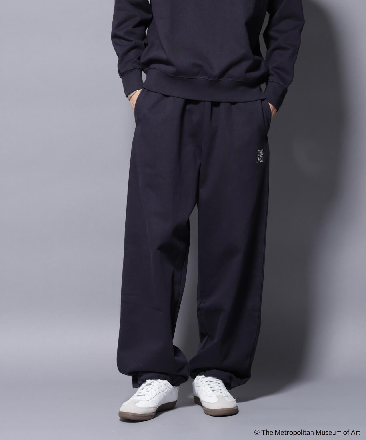 「The Met」ロゴ刺繍 2WAYワイドスウェットパンツ(セットアップ可) 6685227229
