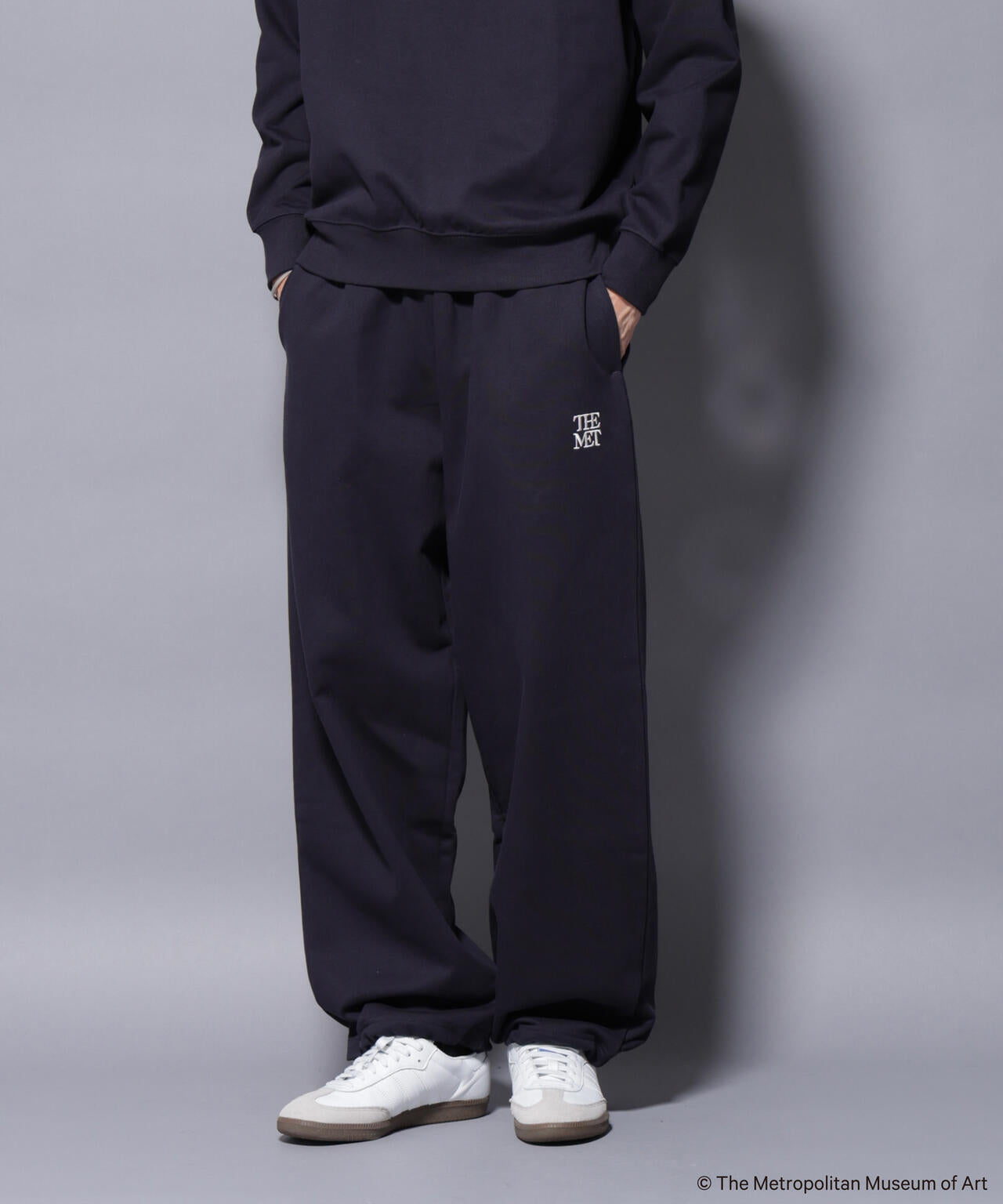 「The Met」ロゴ刺繍 2WAYワイドスウェットパンツ(セットアップ可) 6685227229