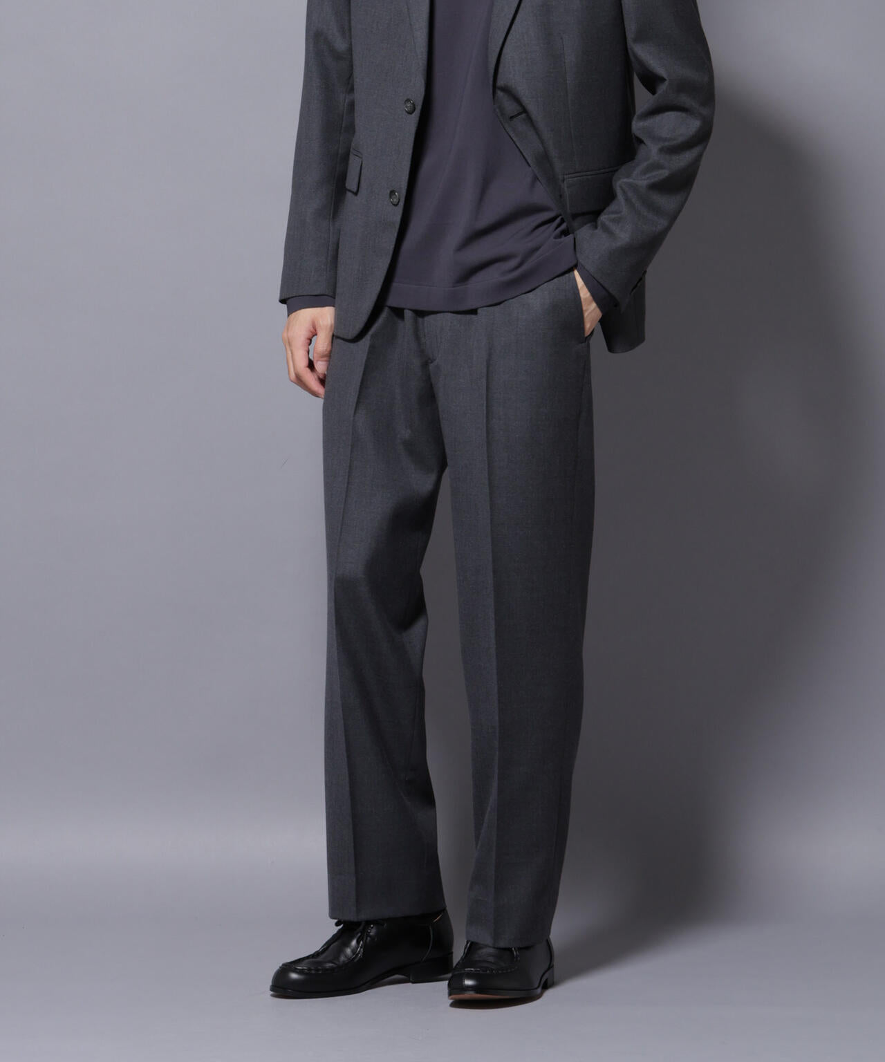 「N TROUSERS PREMIUM」RENU(R)洗えるサキソニーストレートパンツ 6685229208