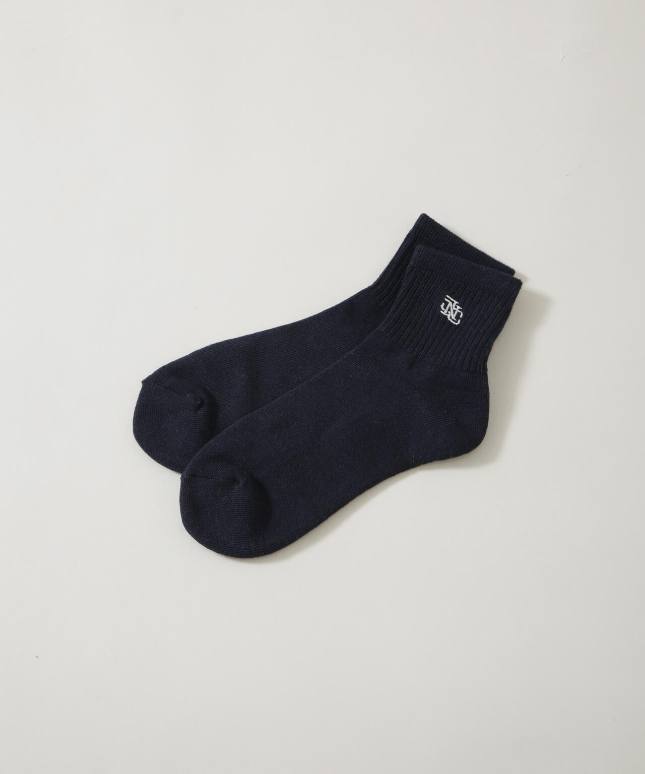 「NJ/CLUB」 クォーターリブロゴ刺繍ソックス 6685251202